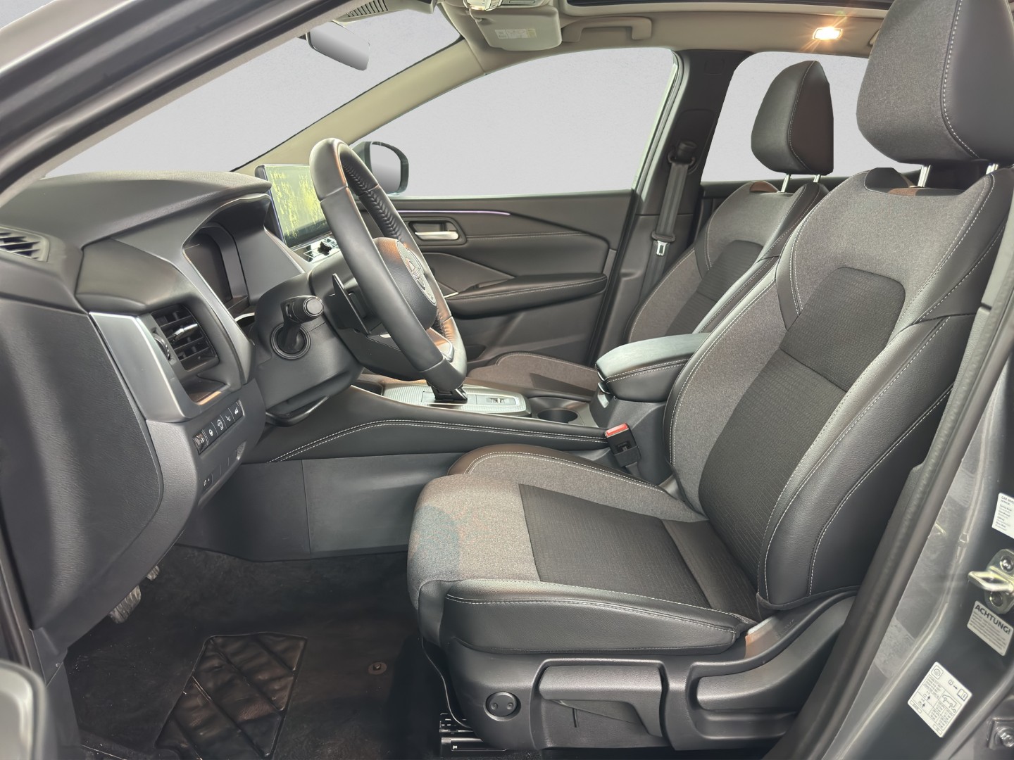 NISSAN Qashqai 1.3 DIG-T MHEV N-Connecta Xtronic-image-6