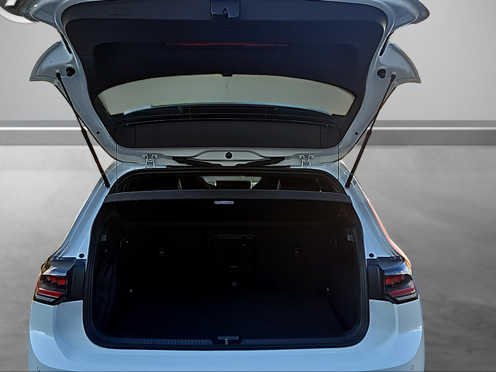 VW Golf 2.0 TSI R-Line DSG 4 Motion-image-12