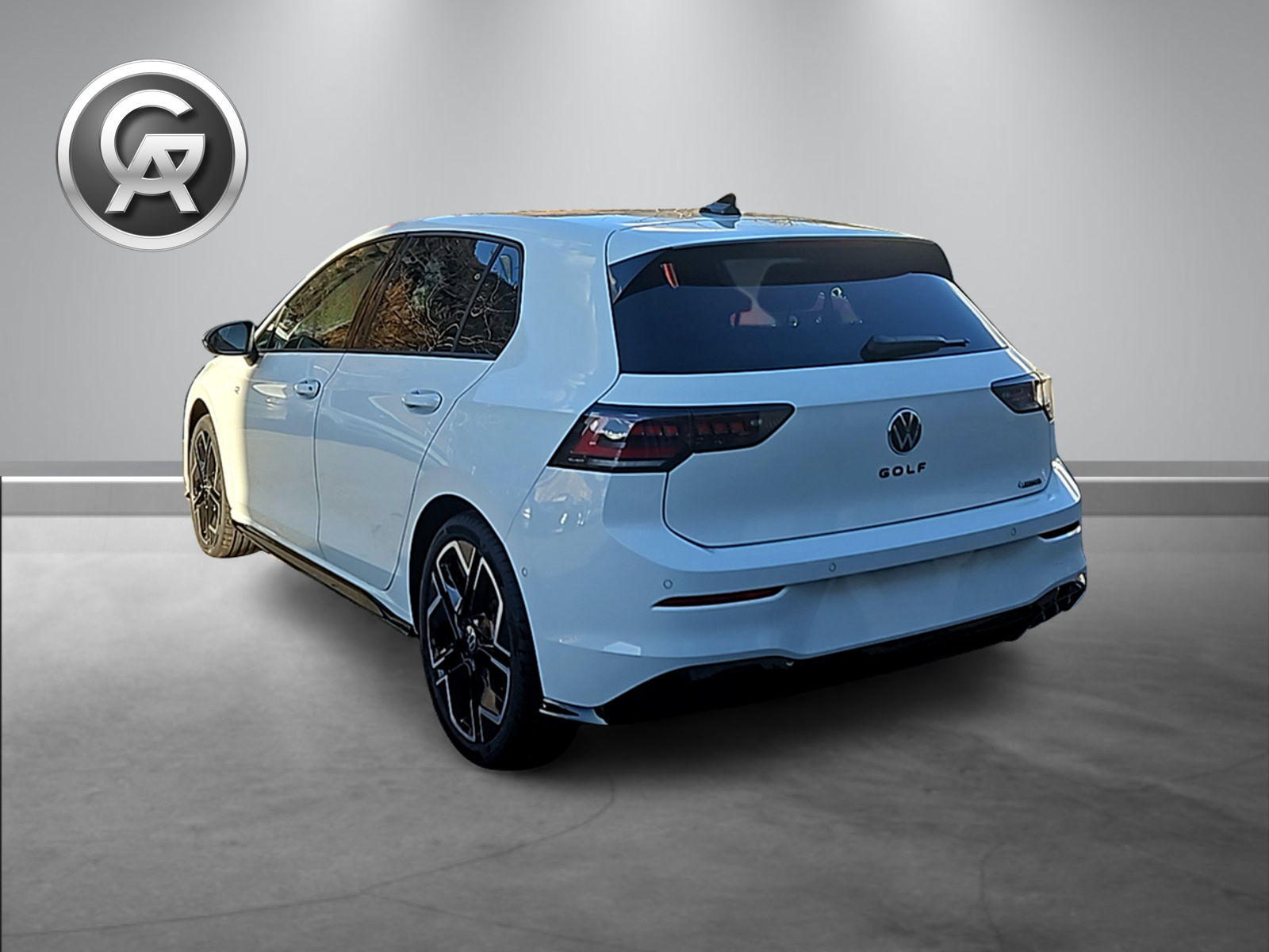VW Golf 2.0 TSI R-Line DSG 4 Motion-image-5