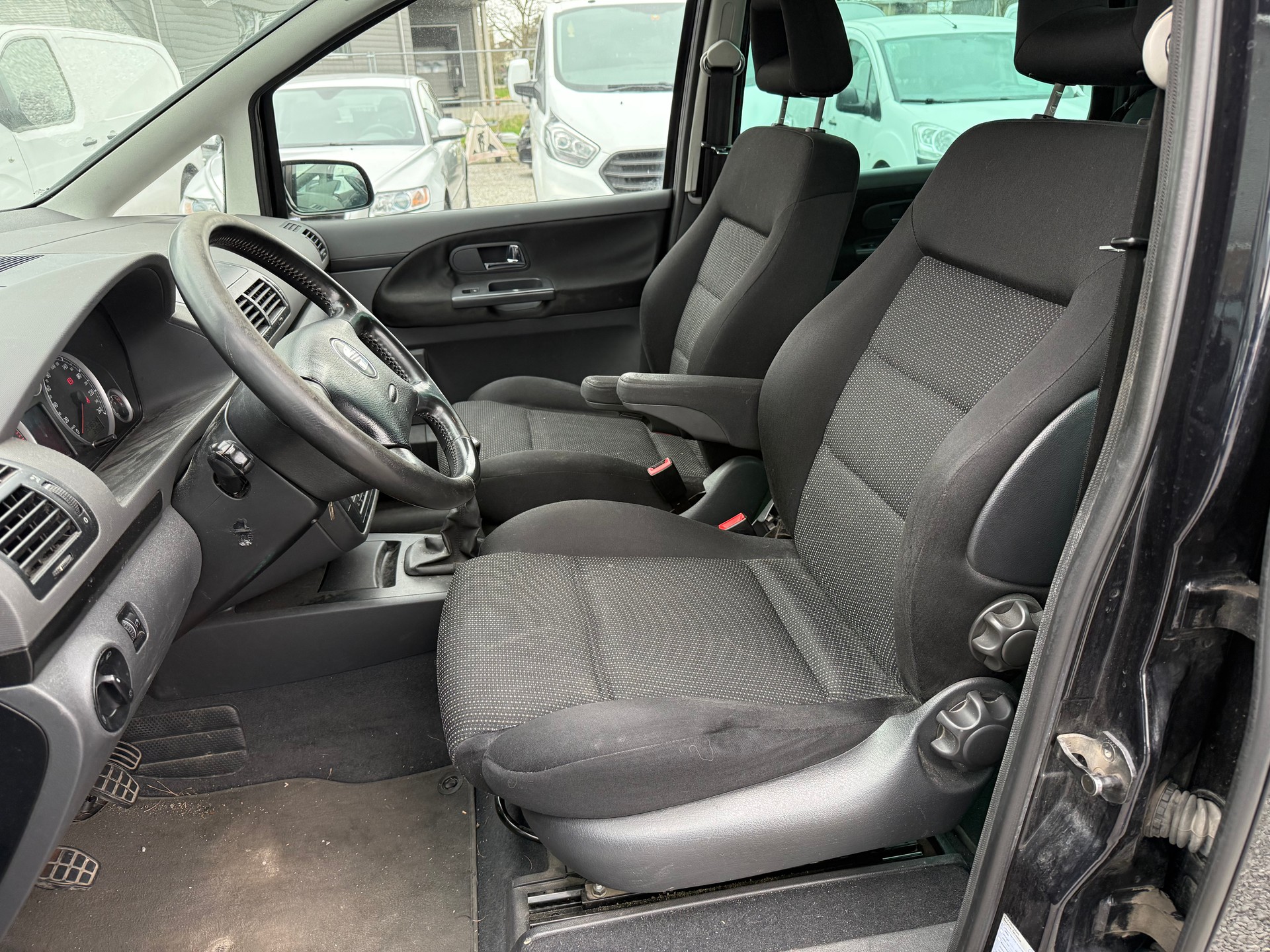 SEAT Alhambra 1.9 TDI Sport 4x4-image-11