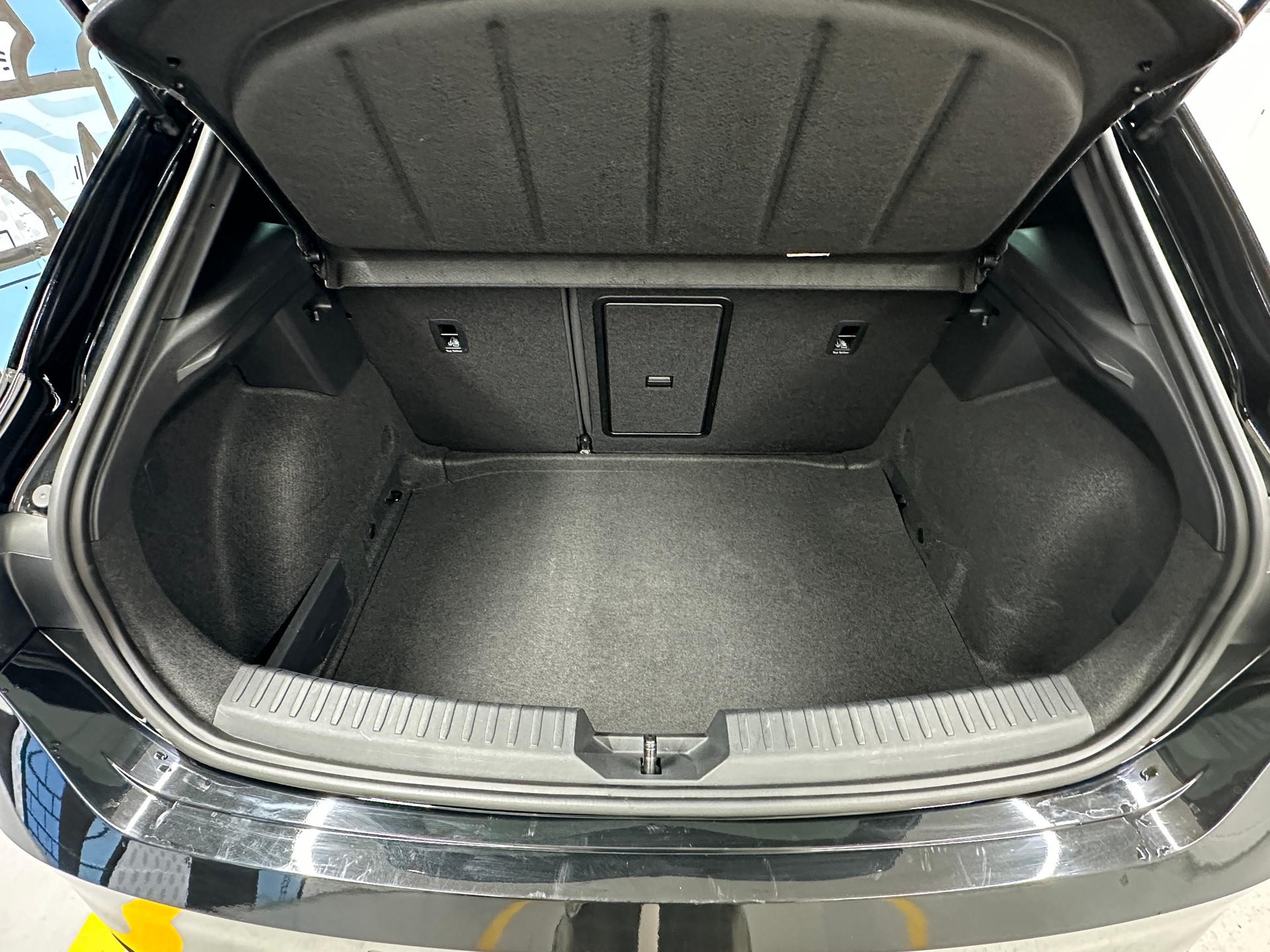 SEAT Leon 1.5 eTSI mHEV DSG FR-image-5