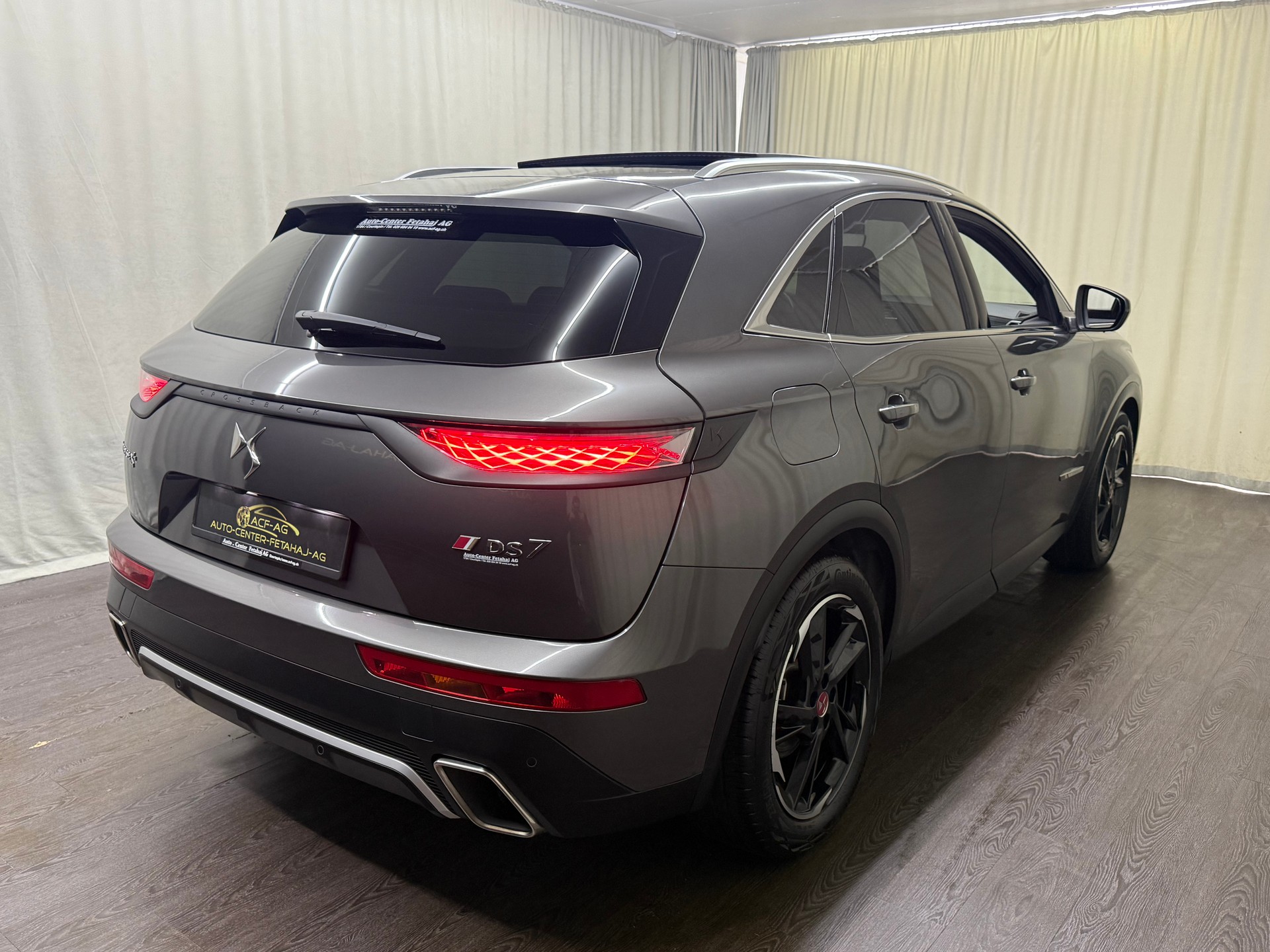 DS AUTOMOBILES DS 7 Crossback E-Tense 300 Performance Line-image-3