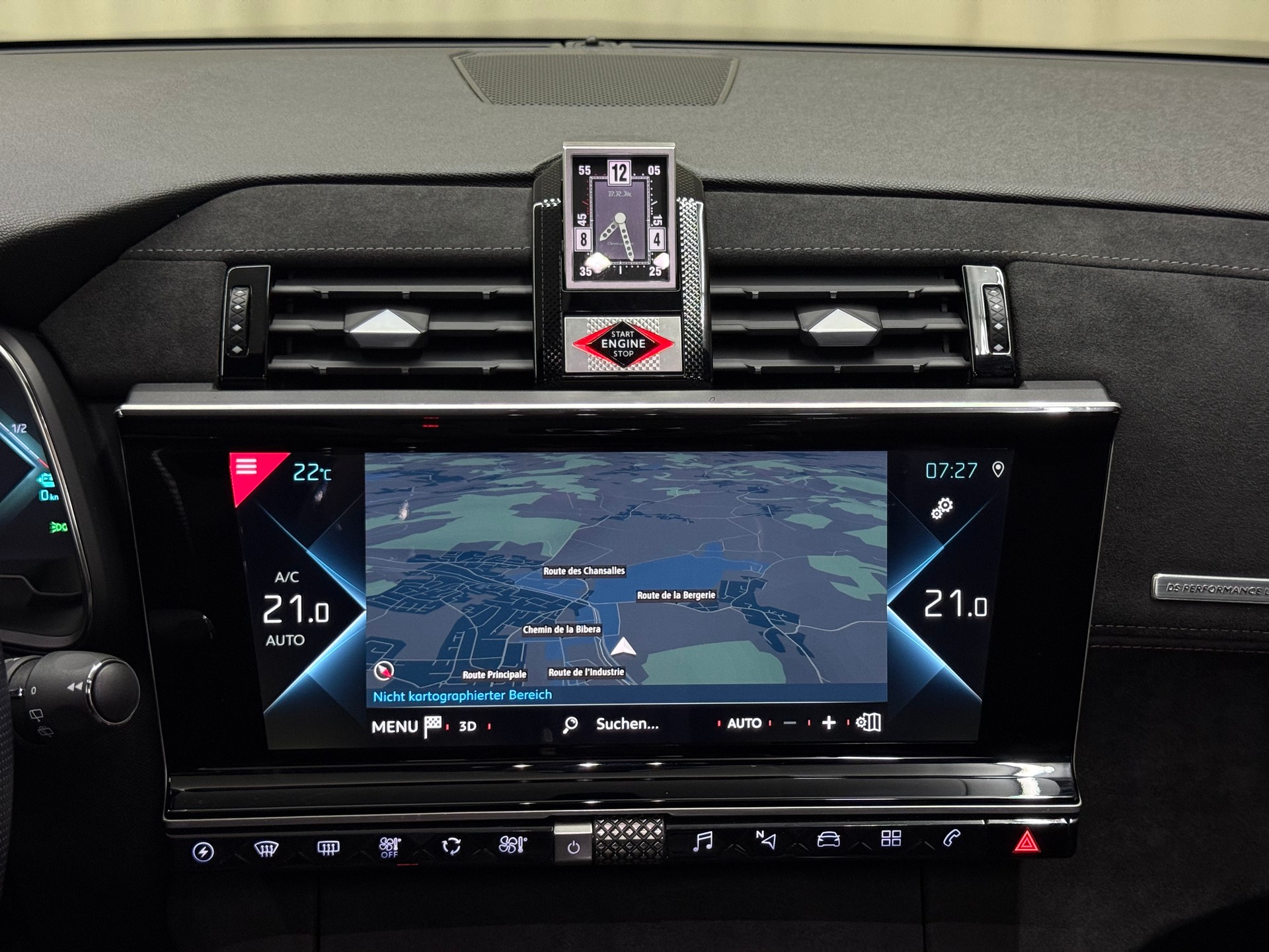 DS AUTOMOBILES DS 7 Crossback E-Tense 300 Performance Line-image-12