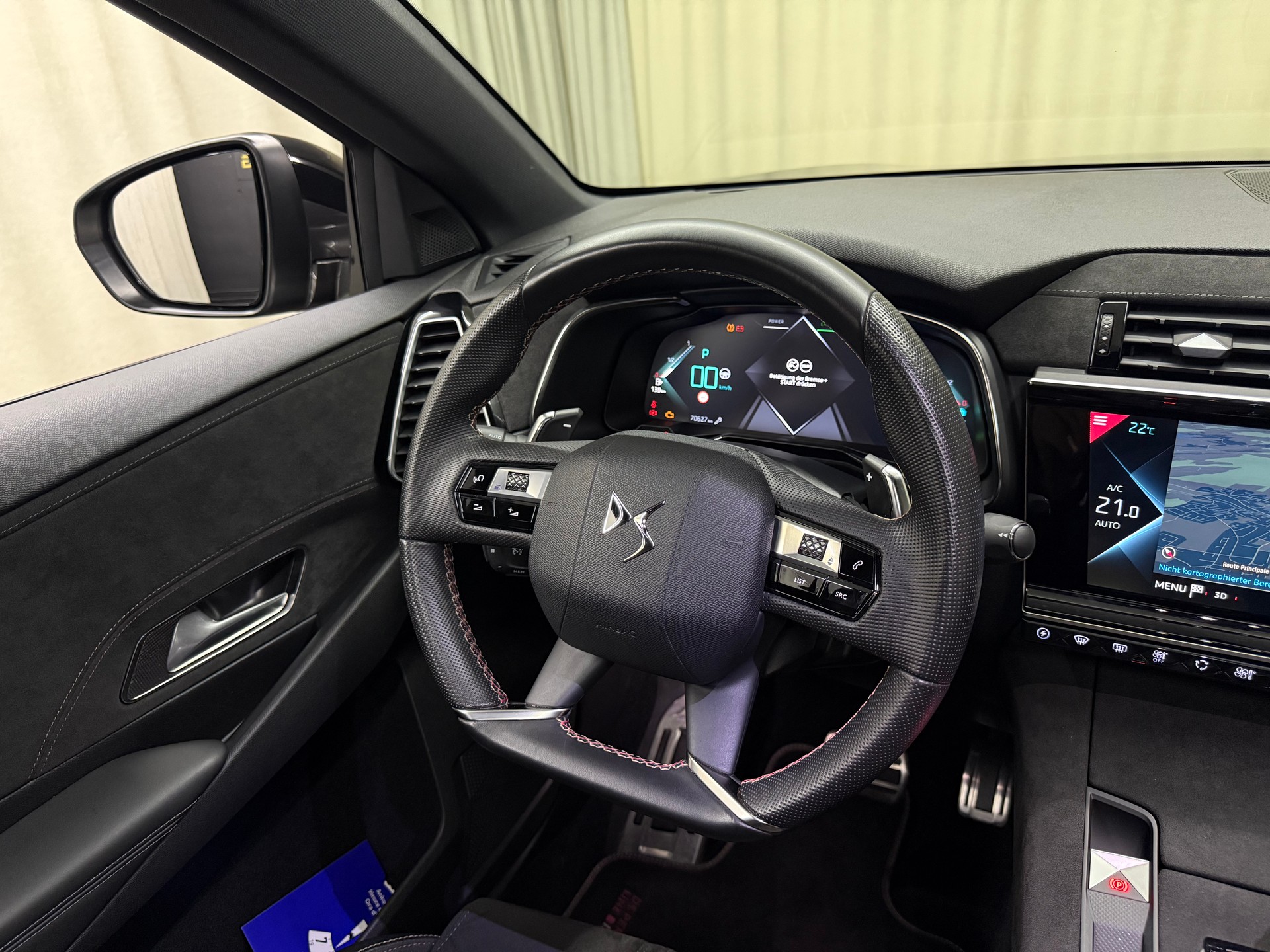DS AUTOMOBILES DS 7 Crossback E-Tense 300 Performance Line-image-8