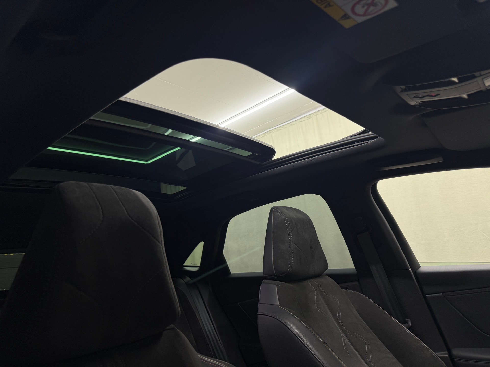 DS AUTOMOBILES DS 7 Crossback E-Tense 300 Performance Line-image-10