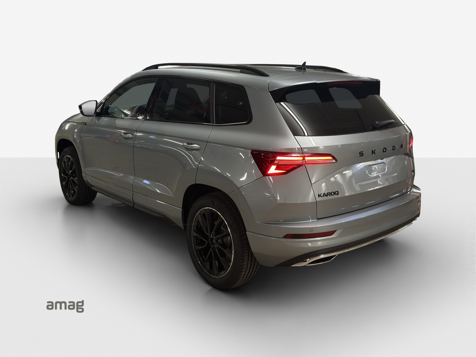 SKODA Karoq 2.0 TSI SportLine 4x4 DSG-image-2