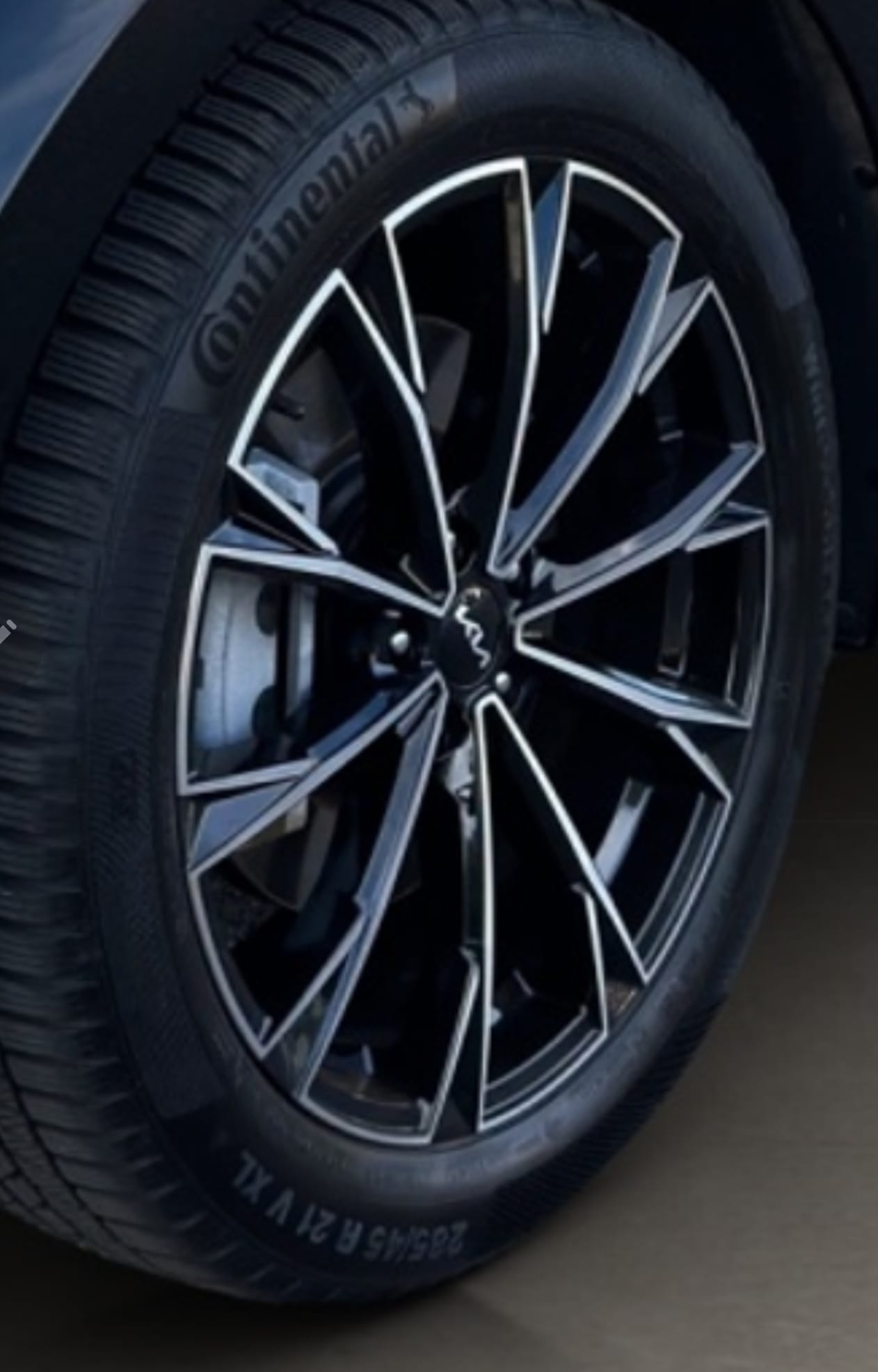 KIA EV9 99,8 kWh GT-Line 4x4 6 places-image-5