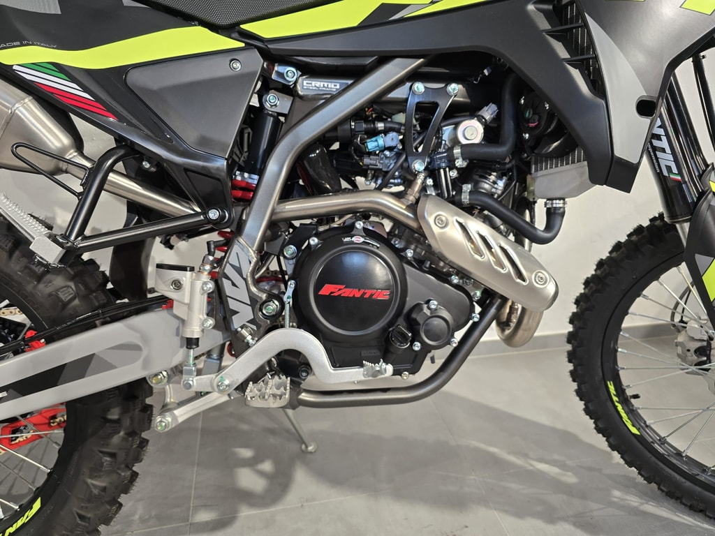 FANTIC Enduro 125 Performance-showroom-element-3
