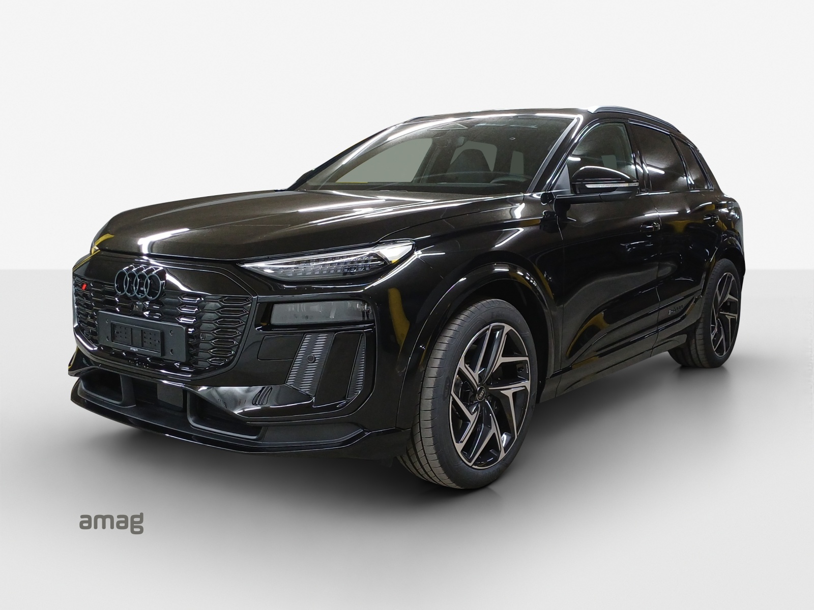 AUDI SQ6 e-tron quattro