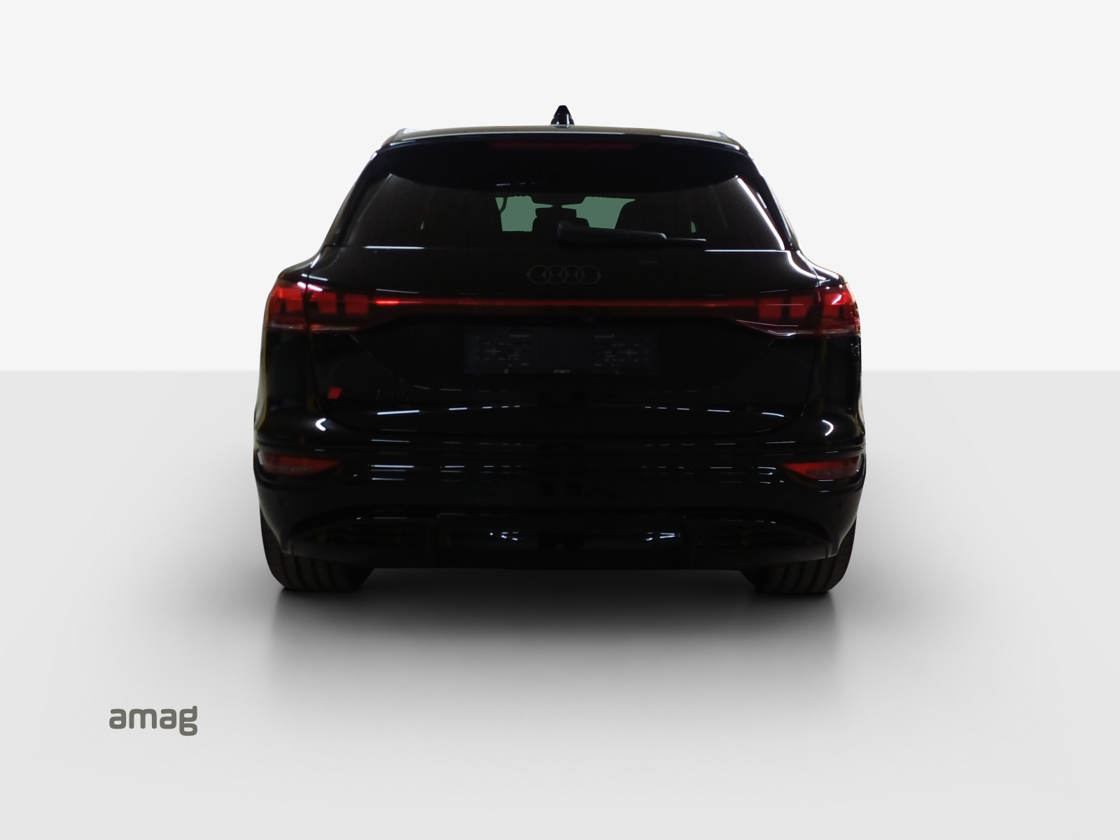 AUDI SQ6 e-tron quattro-showroom-element-3