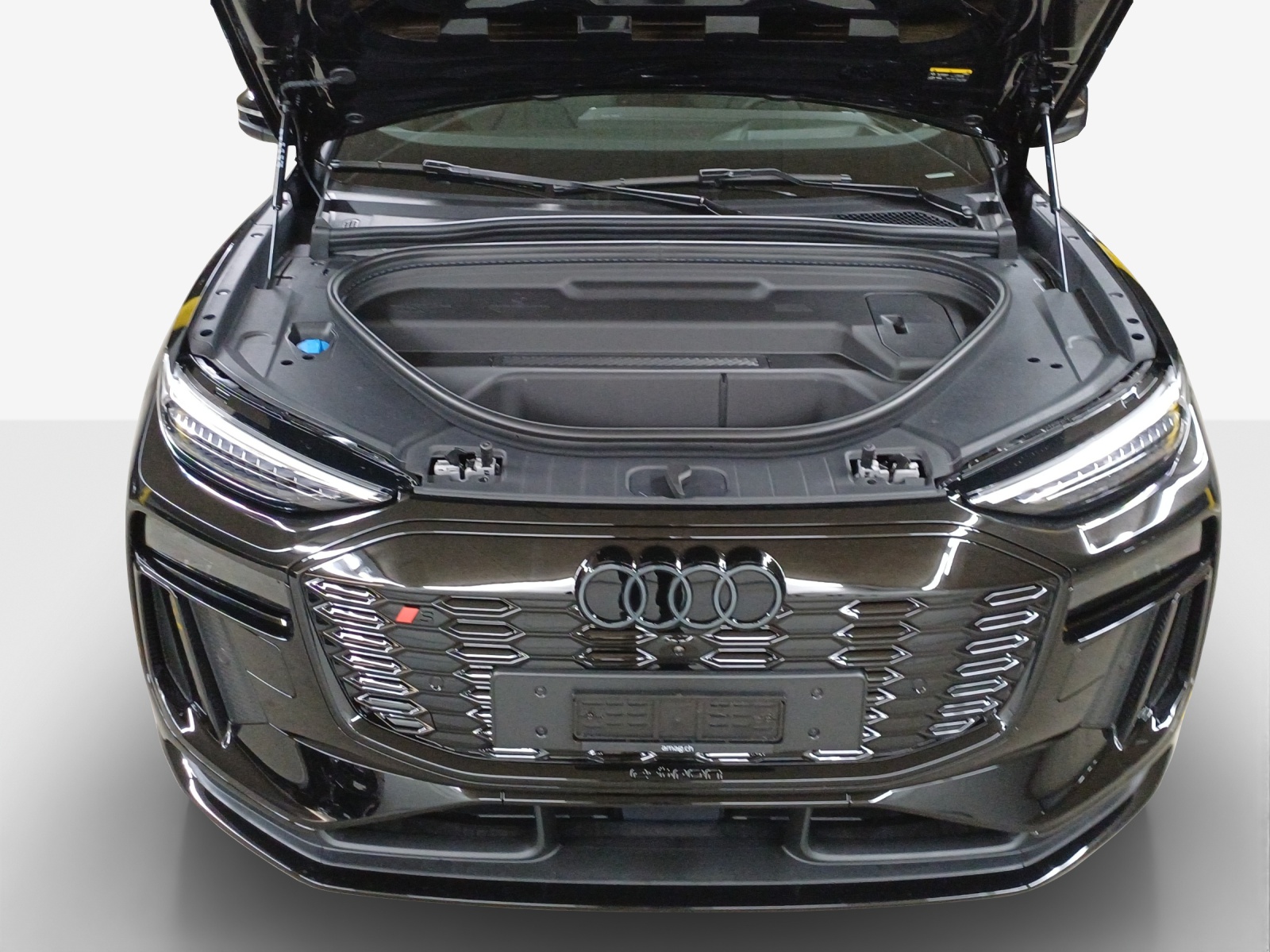 AUDI SQ6 e-tron quattro-image-14