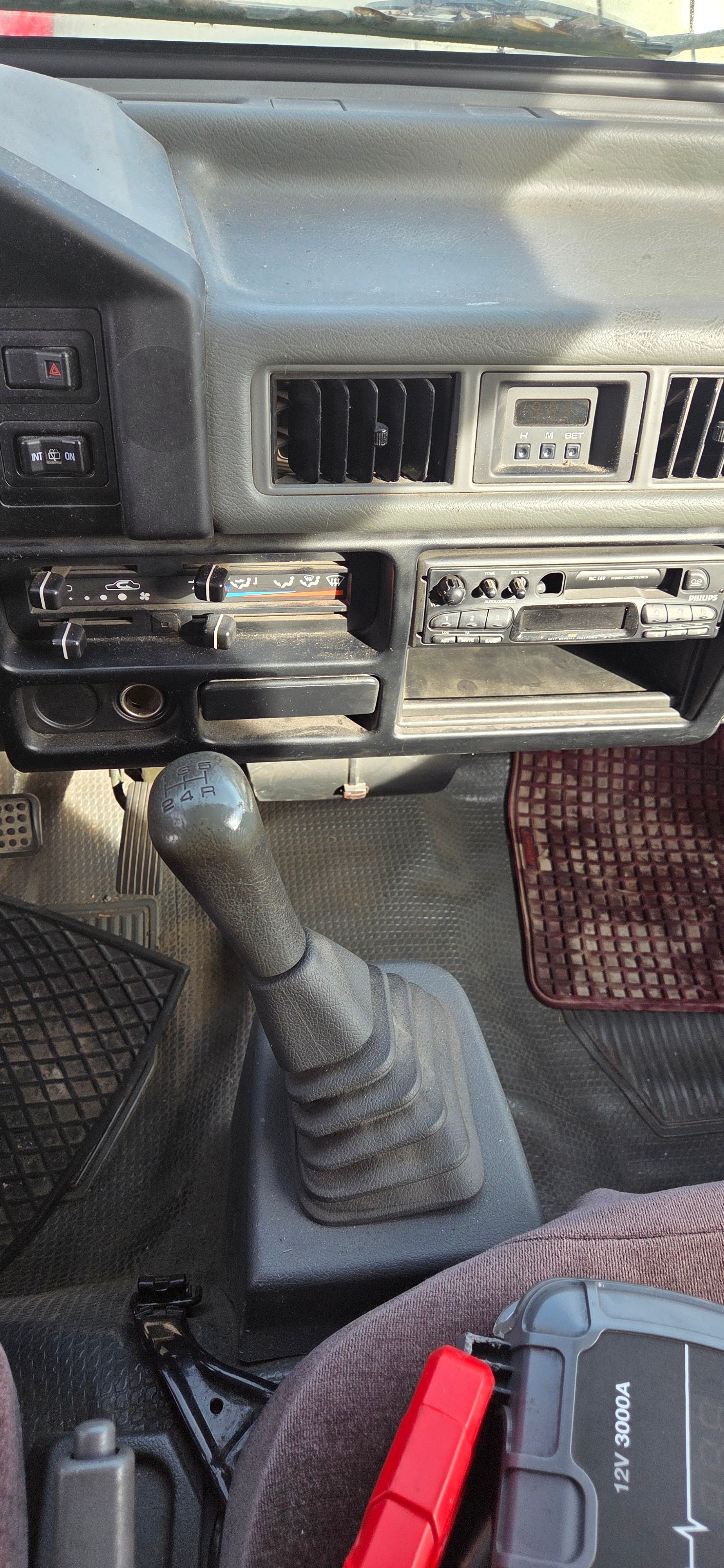 MITSUBISHI L 300 2.0-16 ECI-image-5