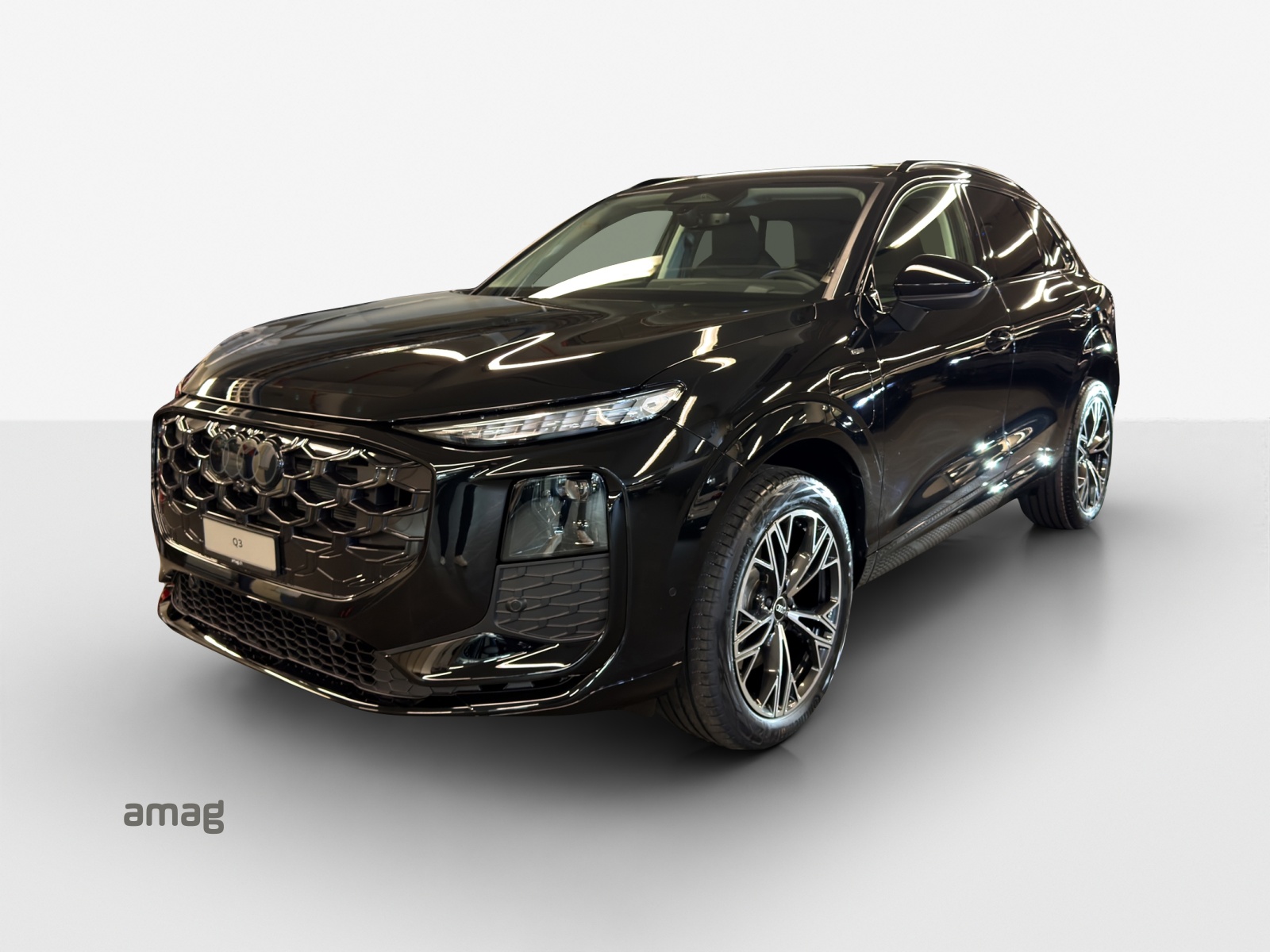 AUDI Q3 SUV e-hybrid 200 kW S tronig