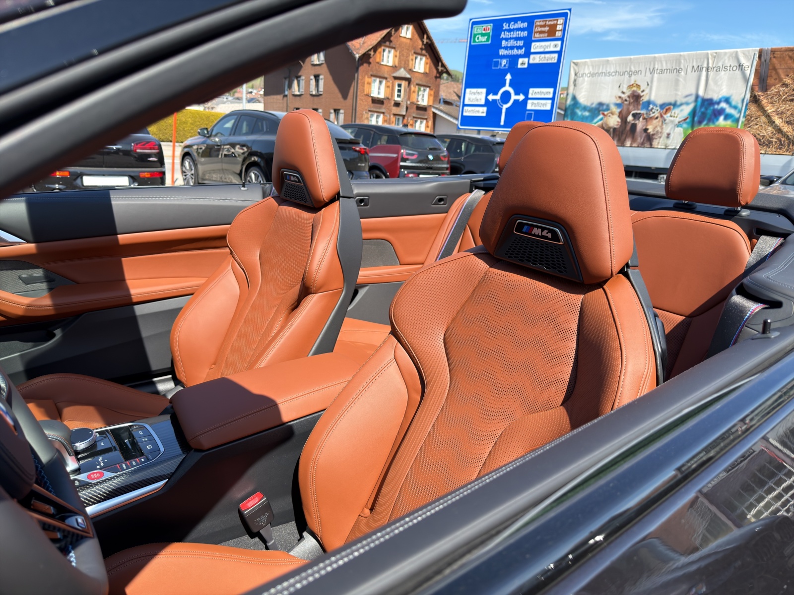 BMW M4 Cabrio Competition M xDrive-image-26