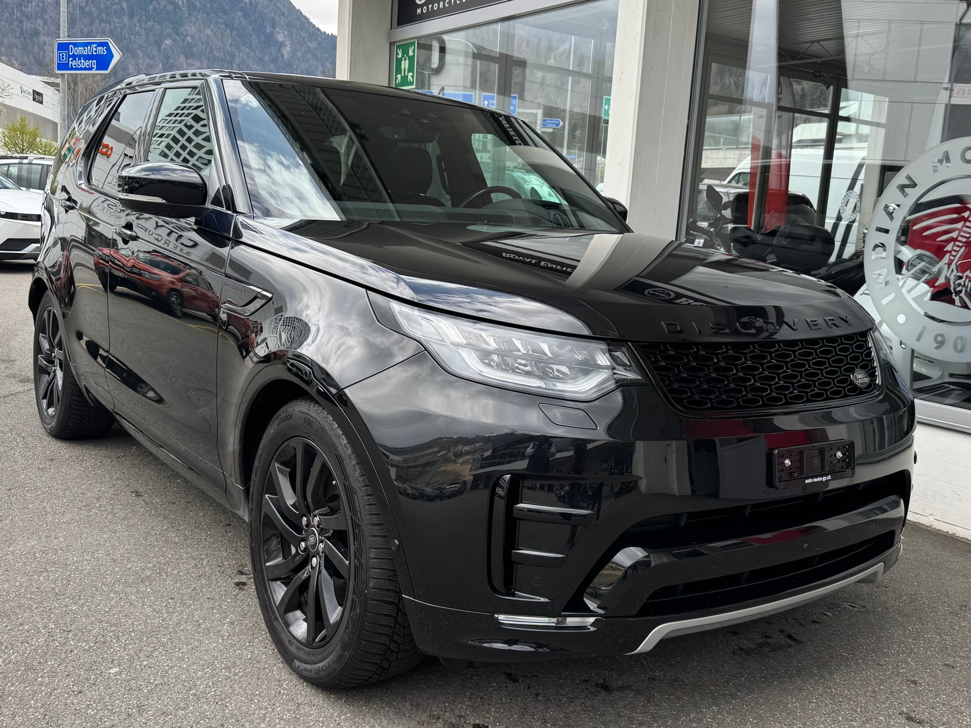 LAND ROVER Discovery 3.0 SDV6 Landmark Edition 7-Plätzer-image-0