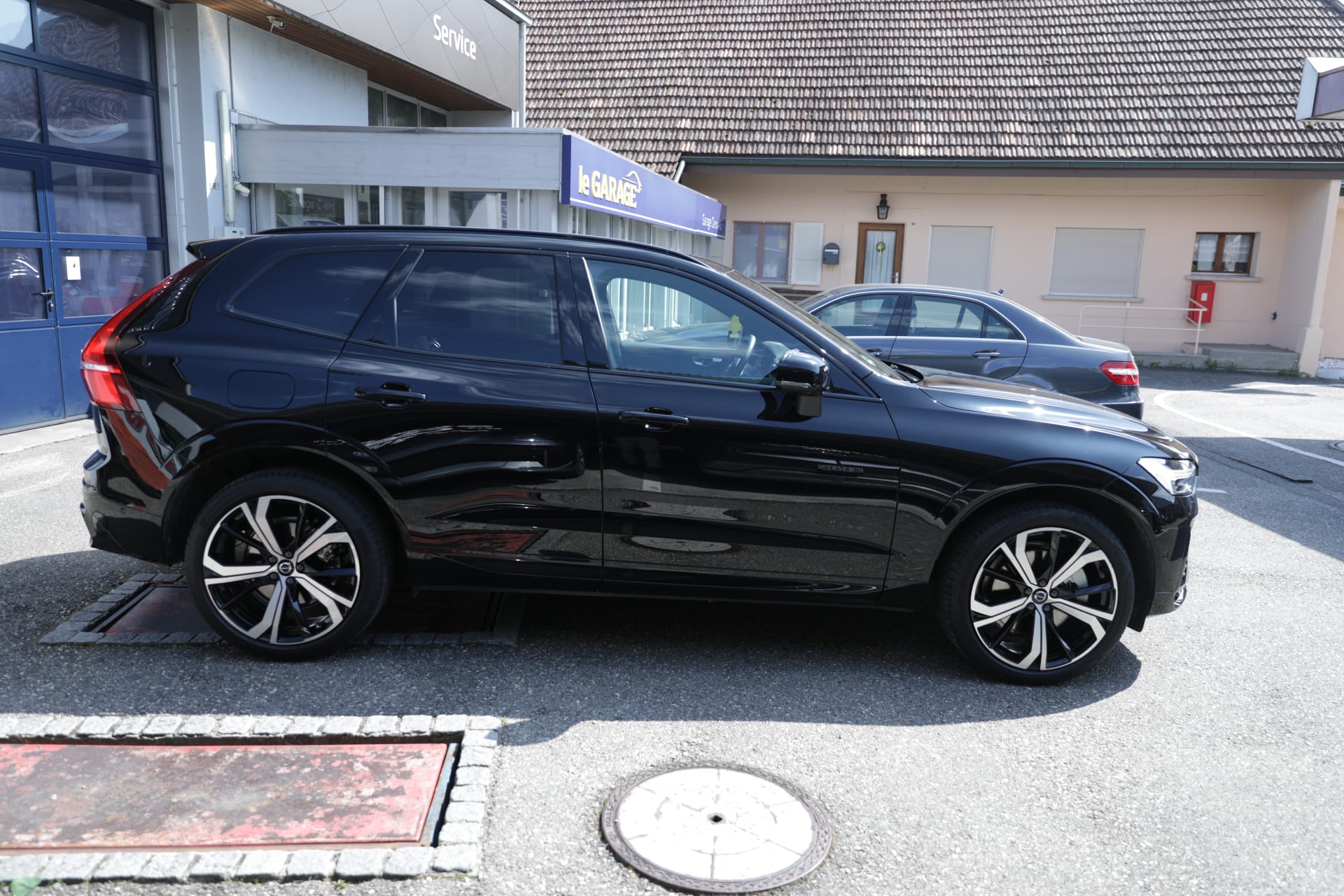 VOLVO XC60 T6 eAWD PluginHybrid Xcentric Geartronic-image-6