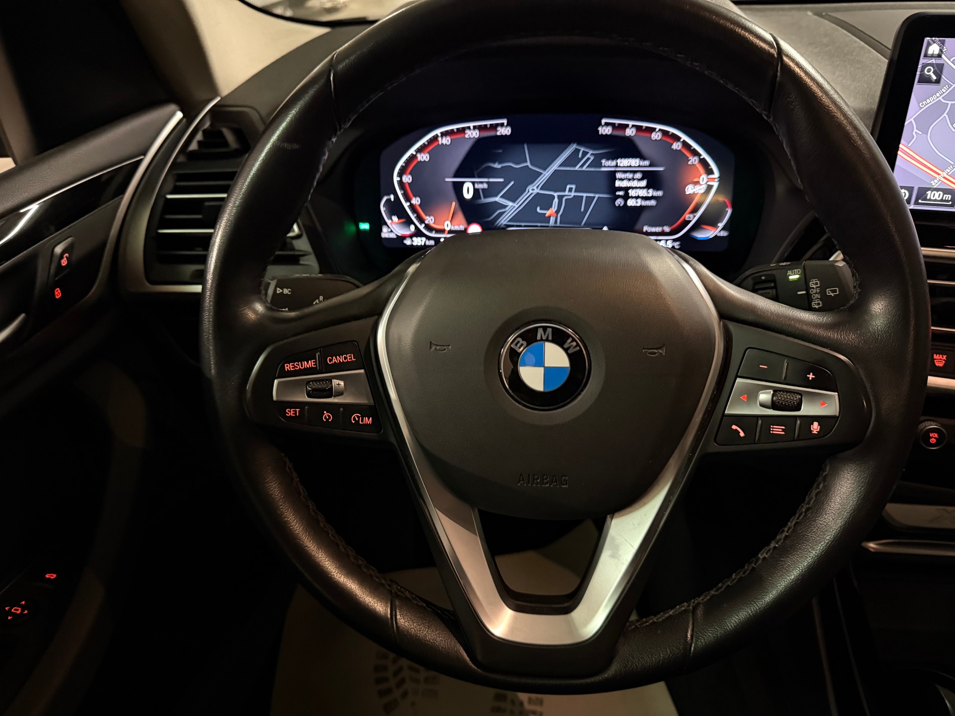 BMW X3 xDrive 48V 20d CH Fahrzeug 1.Hand-image-11