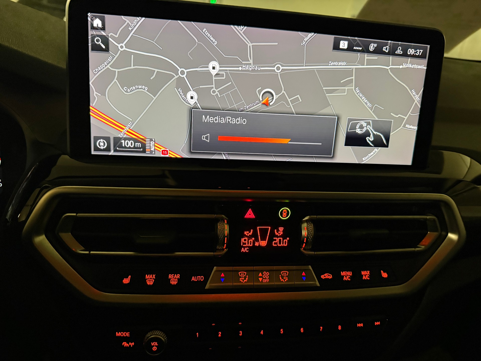 BMW X3 xDrive 48V 20d CH Fahrzeug 1.Hand-image-13