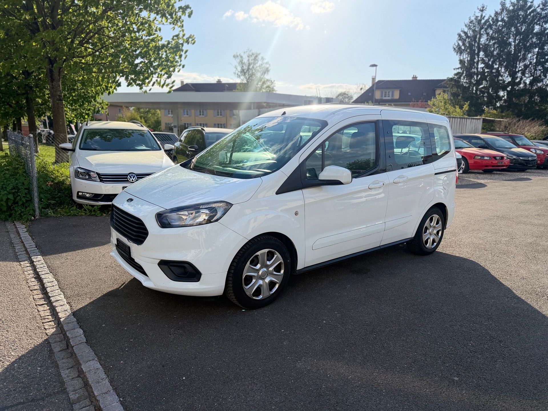 FORD Tourneo Courier 1.0 SCTi Trend-image-1
