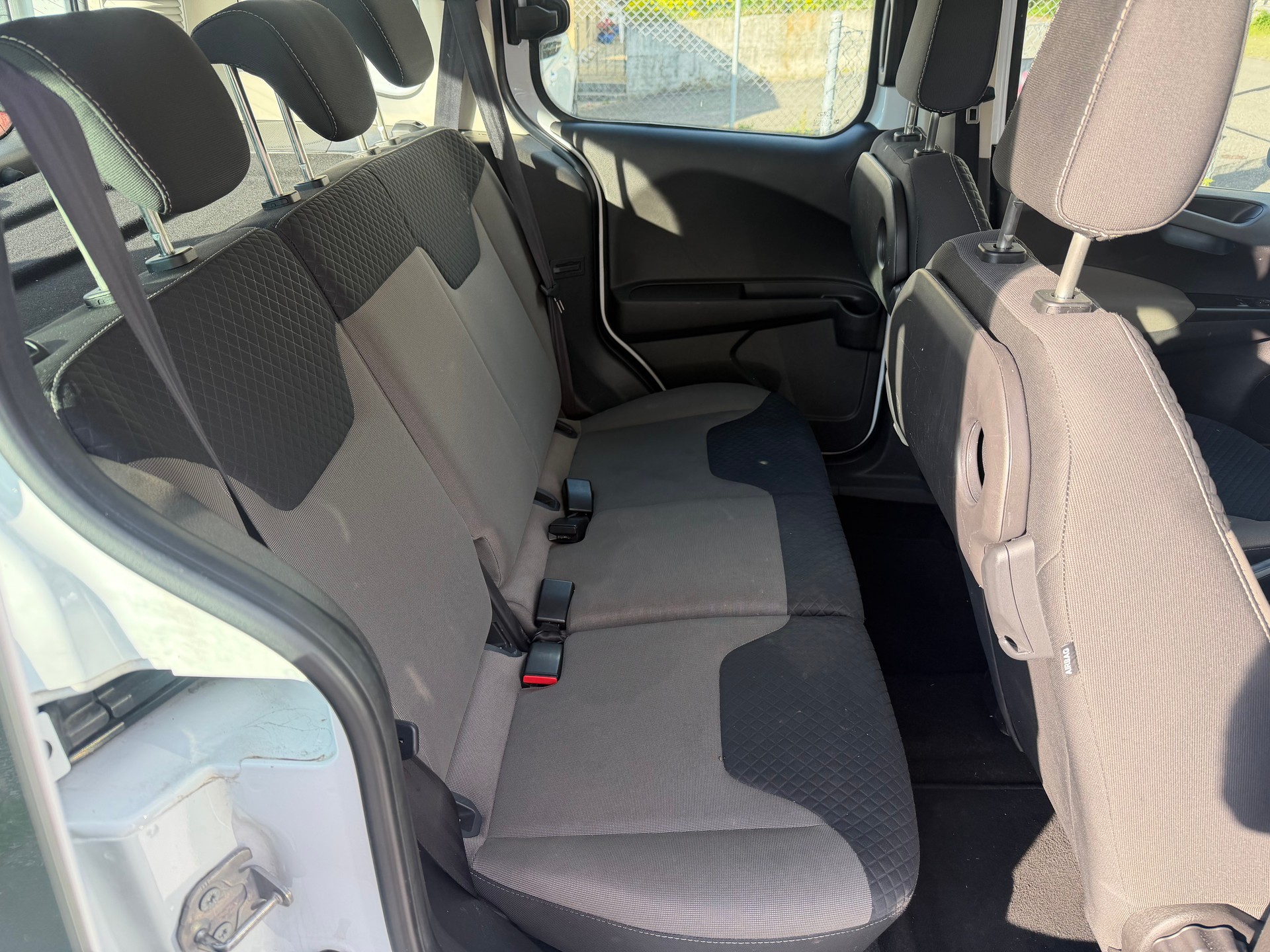 FORD Tourneo Courier 1.0 SCTi Trend-image-7