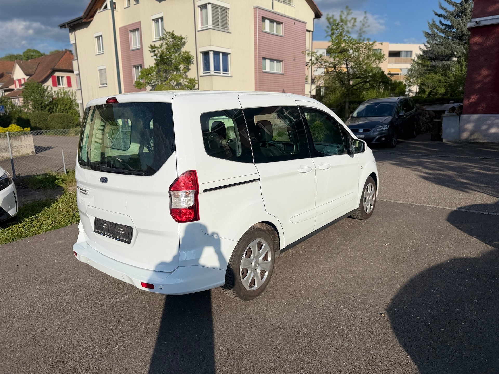 FORD Tourneo Courier 1.0 SCTi Trend-image-4