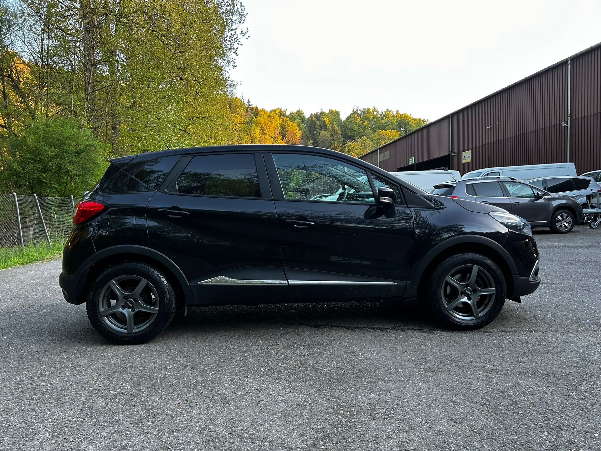RENAULT Captur 1.2 T 16V Dynamique EDC-image-3