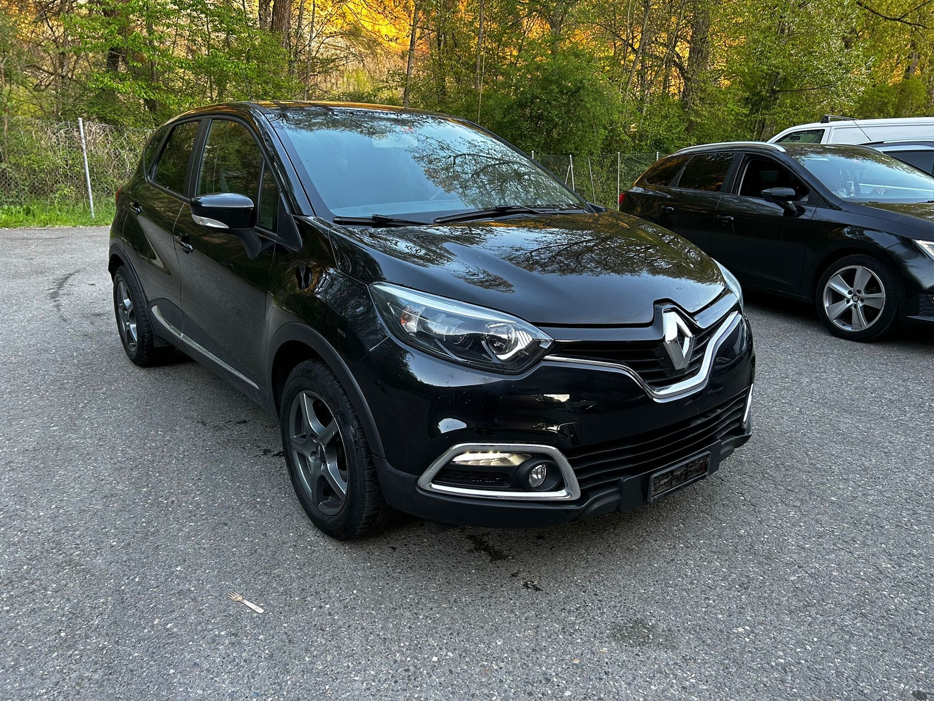 RENAULT Captur 1.2 T 16V Dynamique EDC-image-1