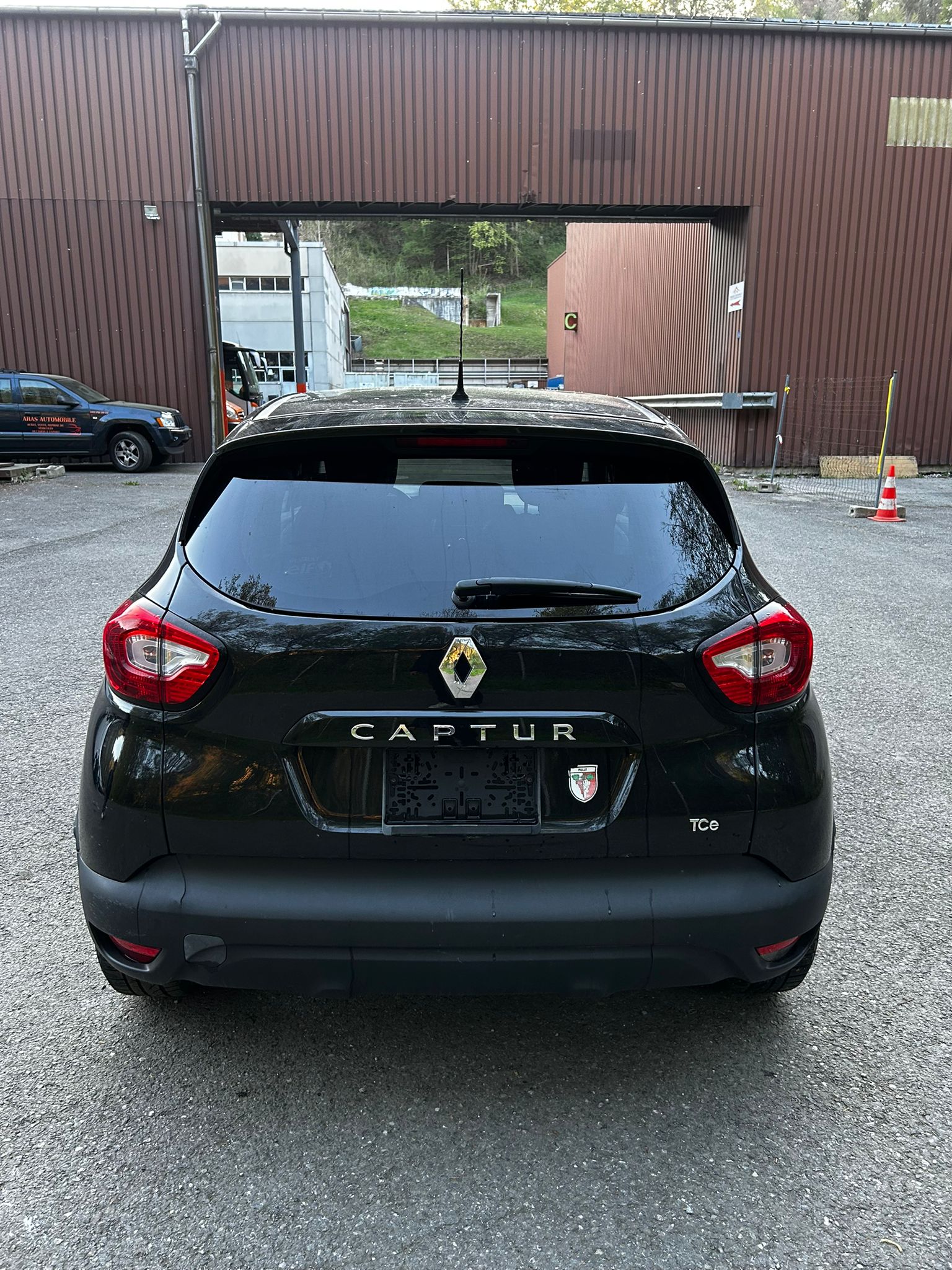 RENAULT Captur 1.2 T 16V Dynamique EDC-image-6