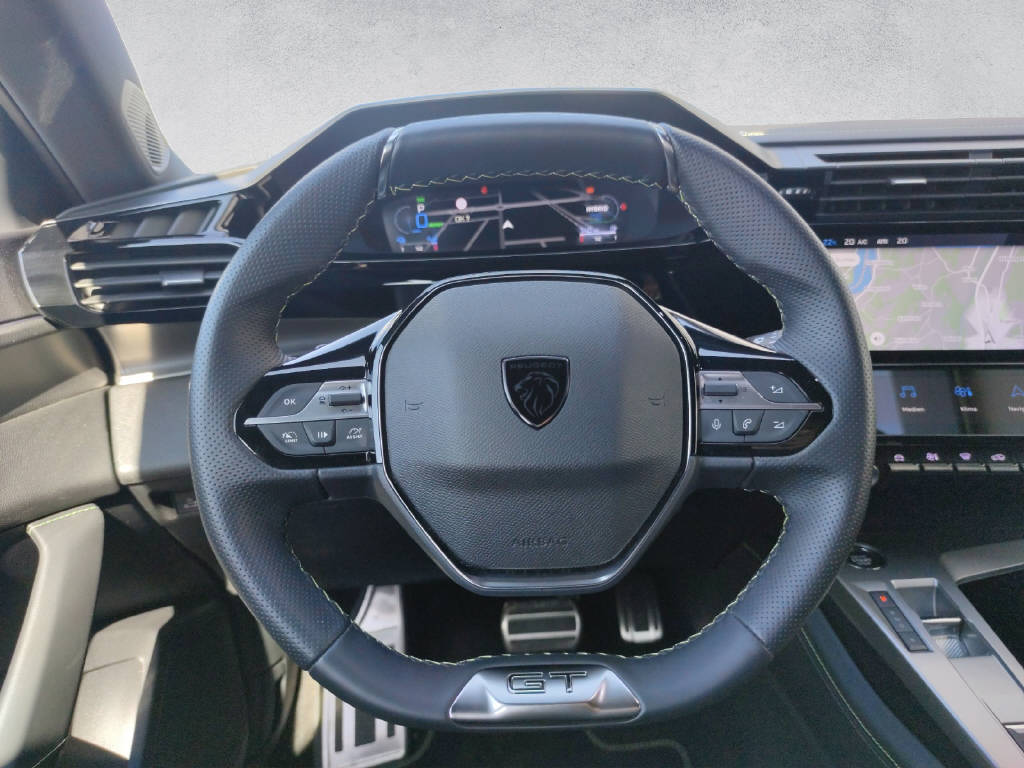 PEUGEOT 308 SW 1.6 PHEV 180 GT-image-11