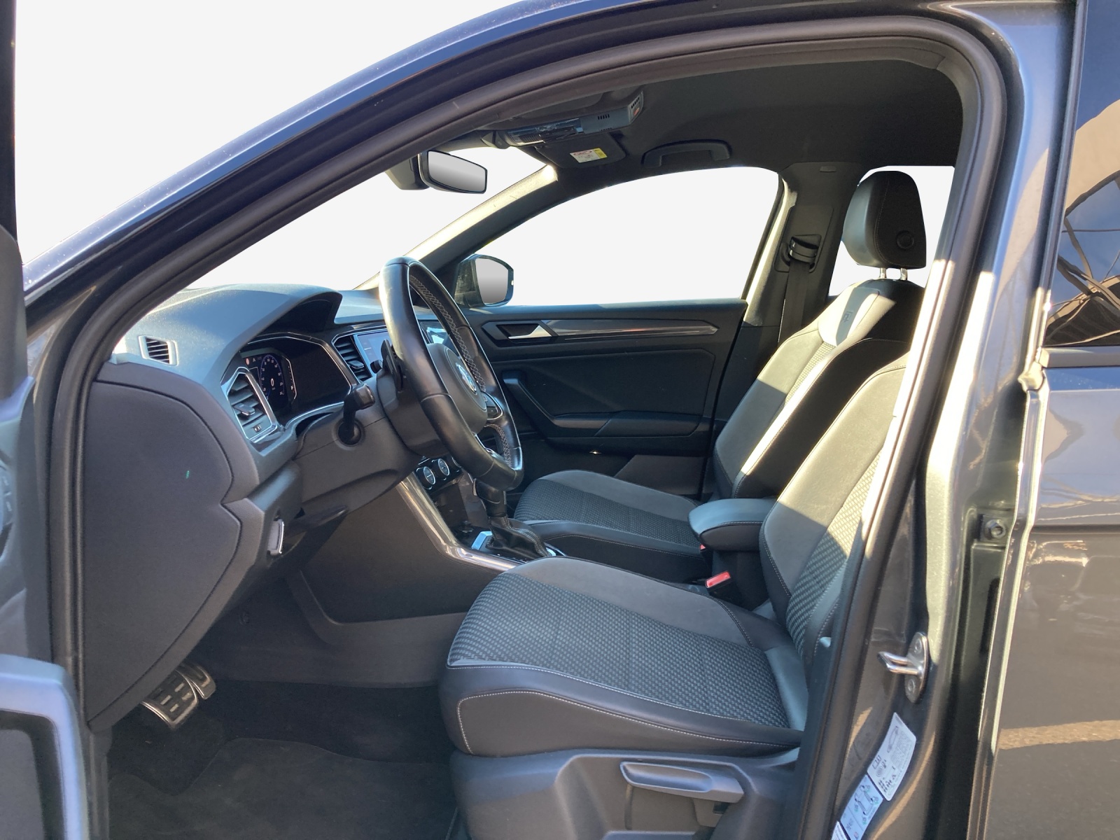 VW T-Roc 1.5 TSI EVO Sport DSG-image-7