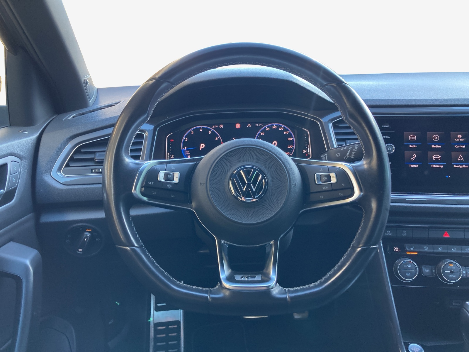 VW T-Roc 1.5 TSI EVO Sport DSG-image-9