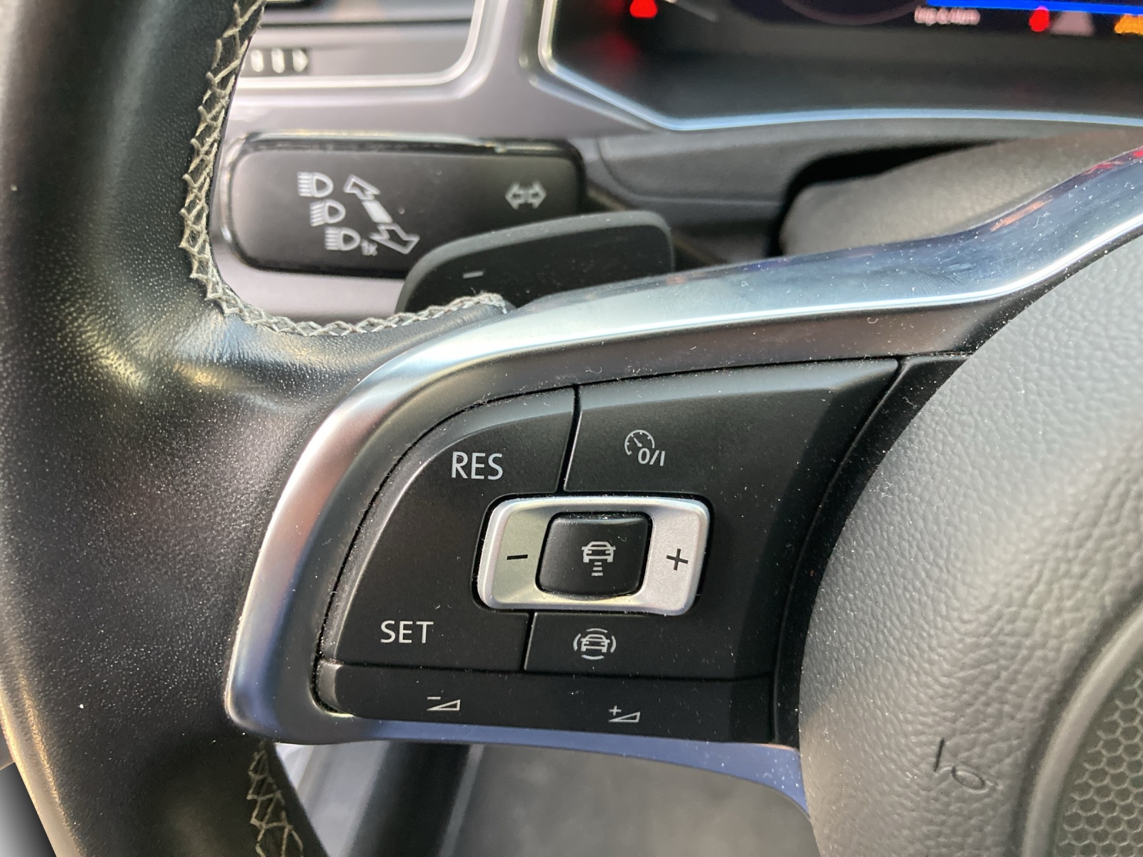 VW T-Roc 1.5 TSI EVO Sport DSG-image-14