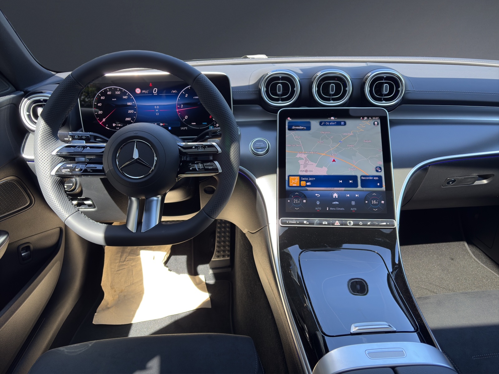 MERCEDES-BENZ C 220 d T 4 Matic Swiss Star-image-14
