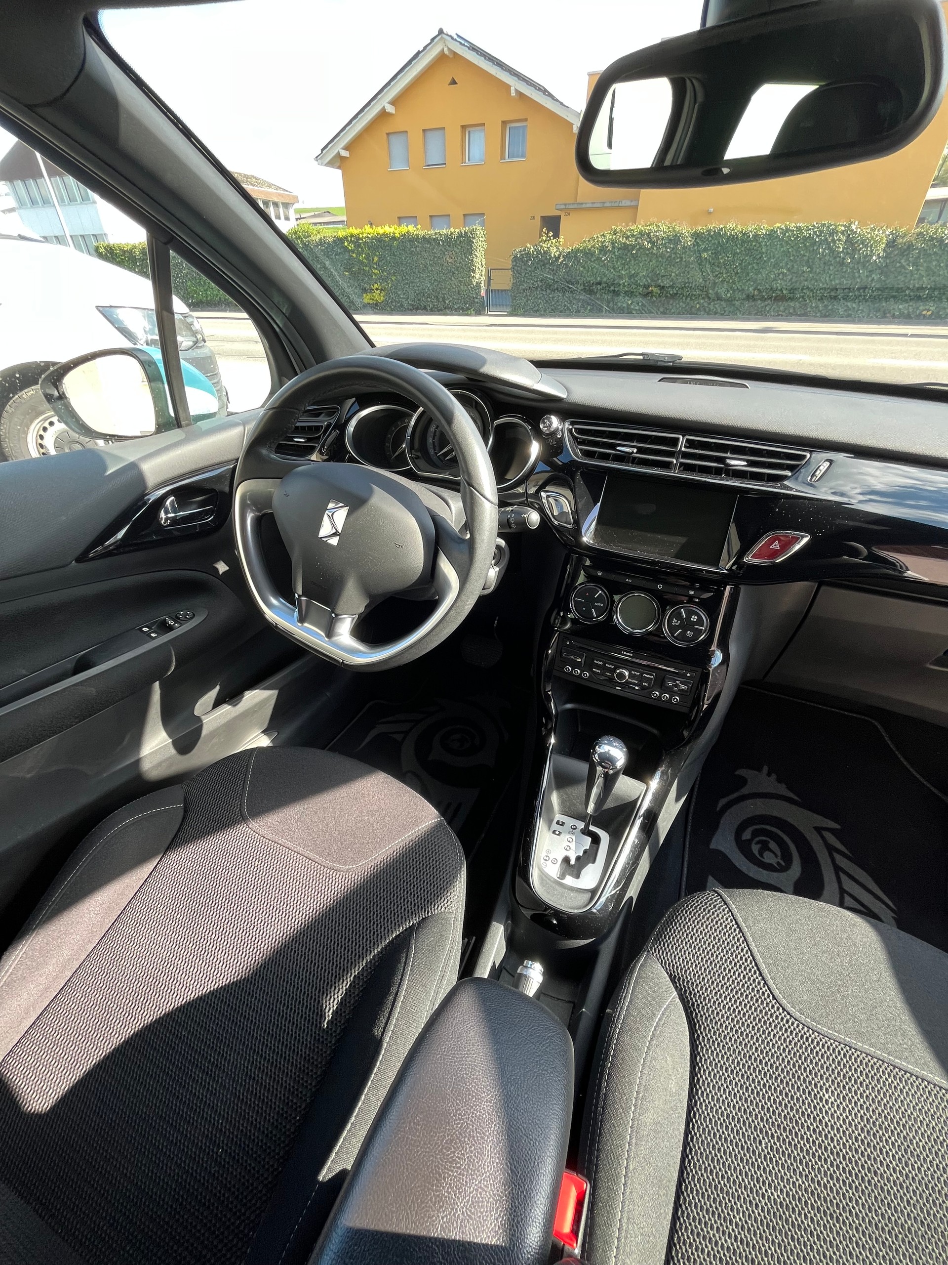 DS AUTOMOBILES DS3 1.6 VTi SO Chic Automatic-image-9