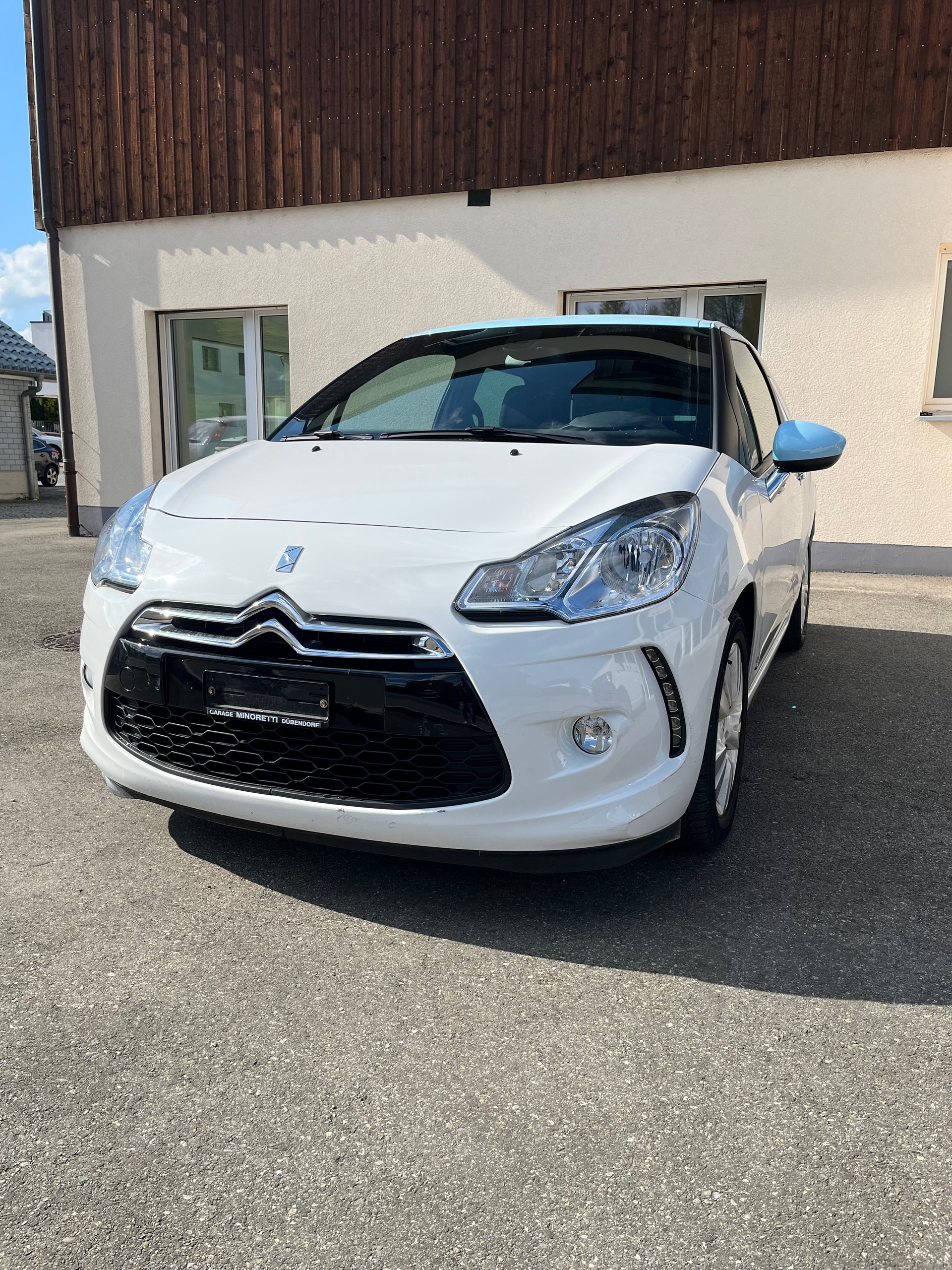 DS AUTOMOBILES DS3 1.6 VTi SO Chic Automatic-image-2