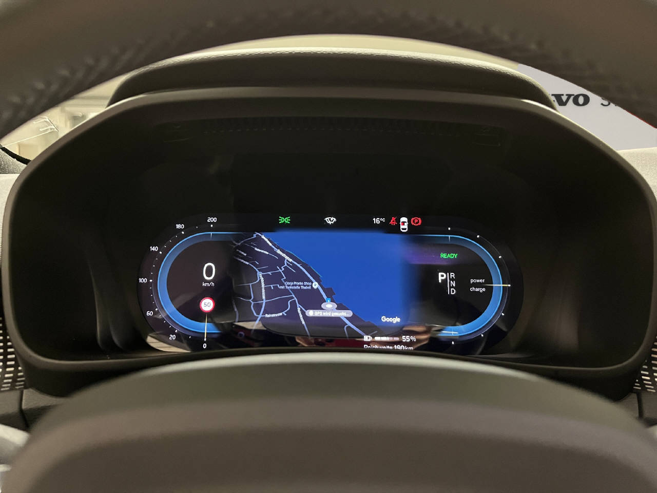 VOLVO XC40 P8 Twin Pro AWD-image-10