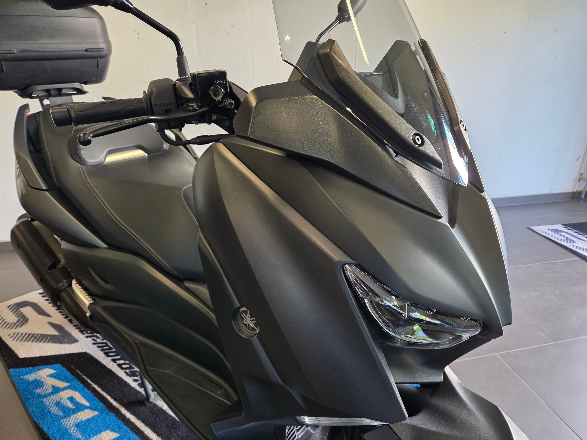 YAMAHA X-Max CZD 300 ABS-image-8