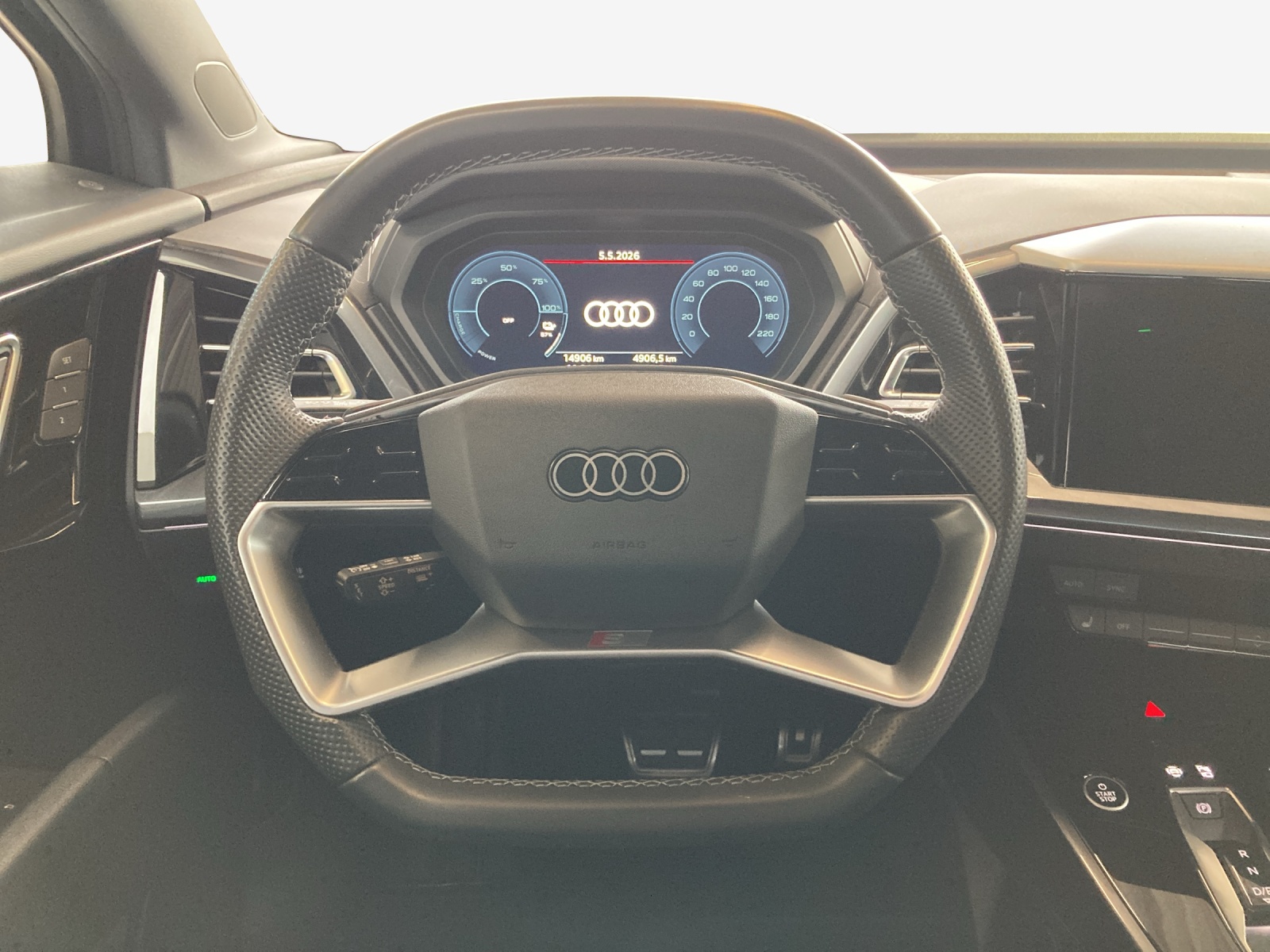 AUDI Q4 e-tron 45 Attraction quattro-image-10