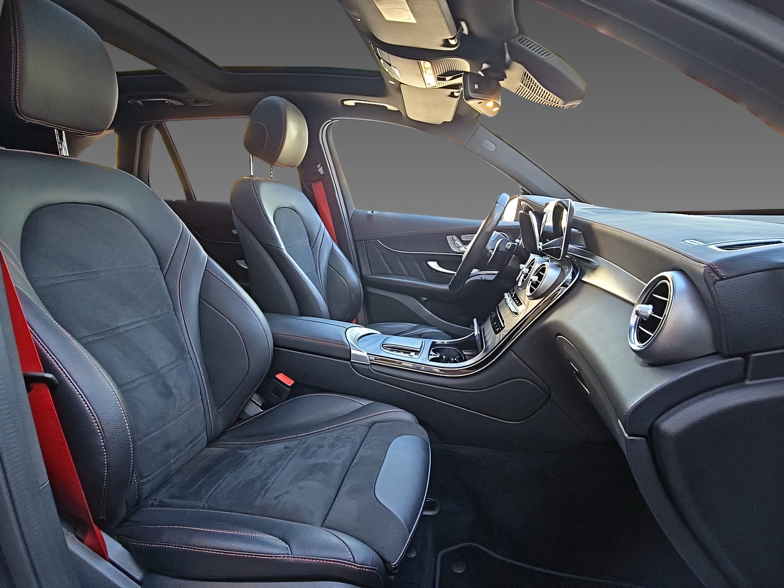 MERCEDES-BENZ GLC 43 4Matic-image-15