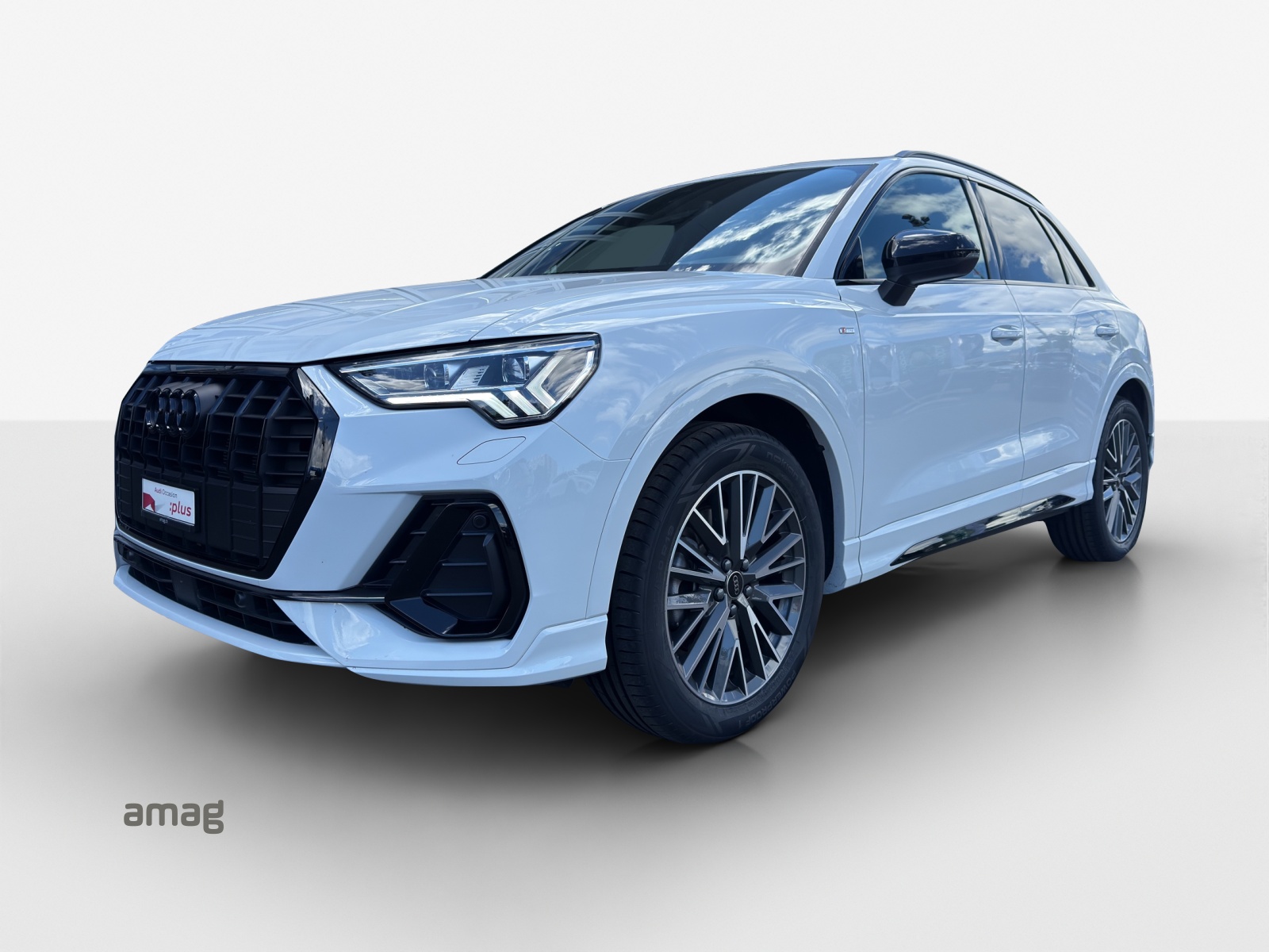 AUDI Q3 Sportback 40 TFSI S line quattro S-tronic-image-0