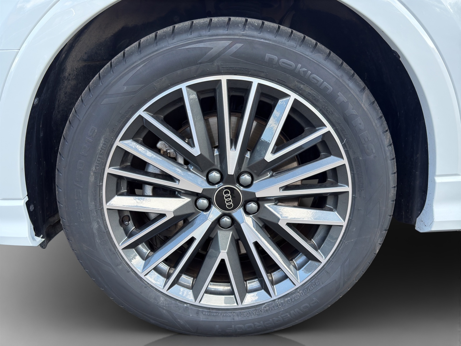 AUDI Q3 Sportback 40 TFSI S line quattro S-tronic-image-13