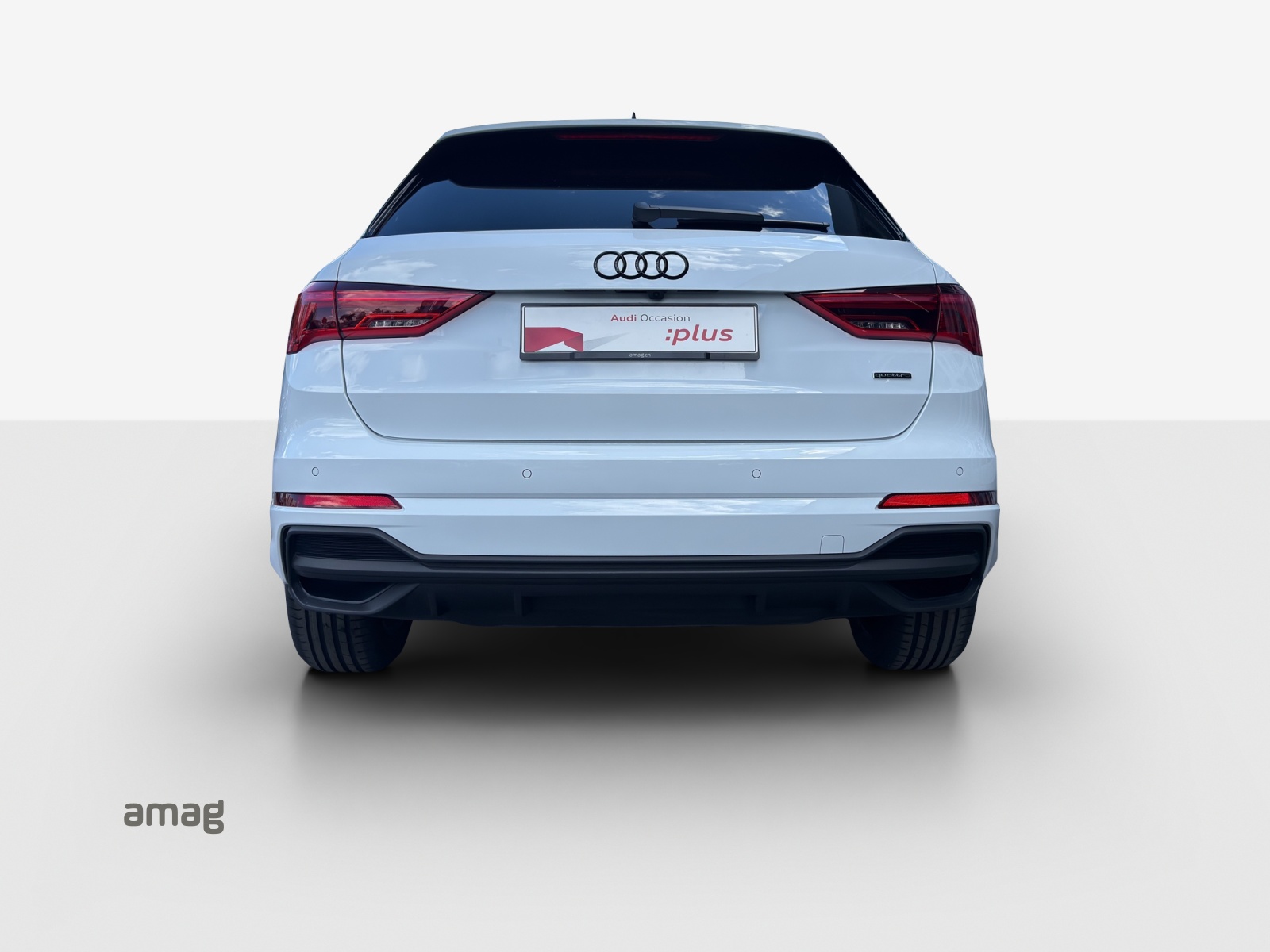 AUDI Q3 Sportback 40 TFSI S line quattro S-tronic-image-3