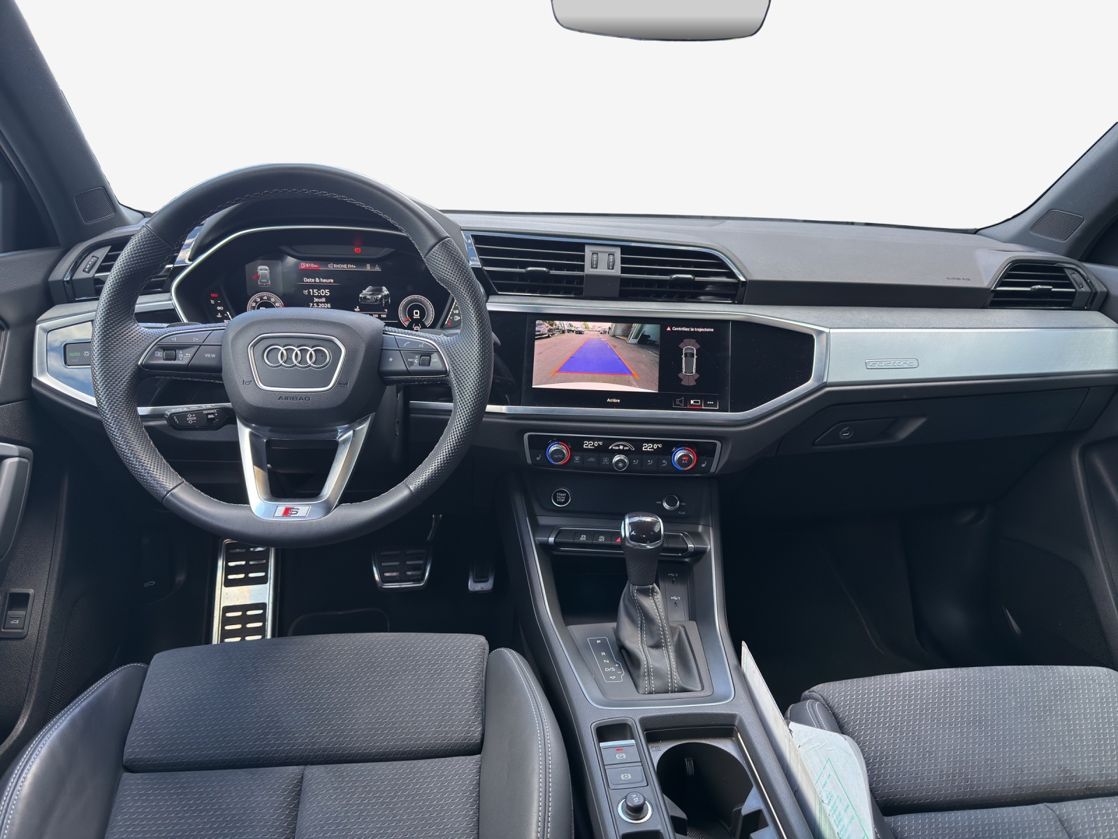 AUDI Q3 Sportback 40 TFSI S line quattro S-tronic-image-8