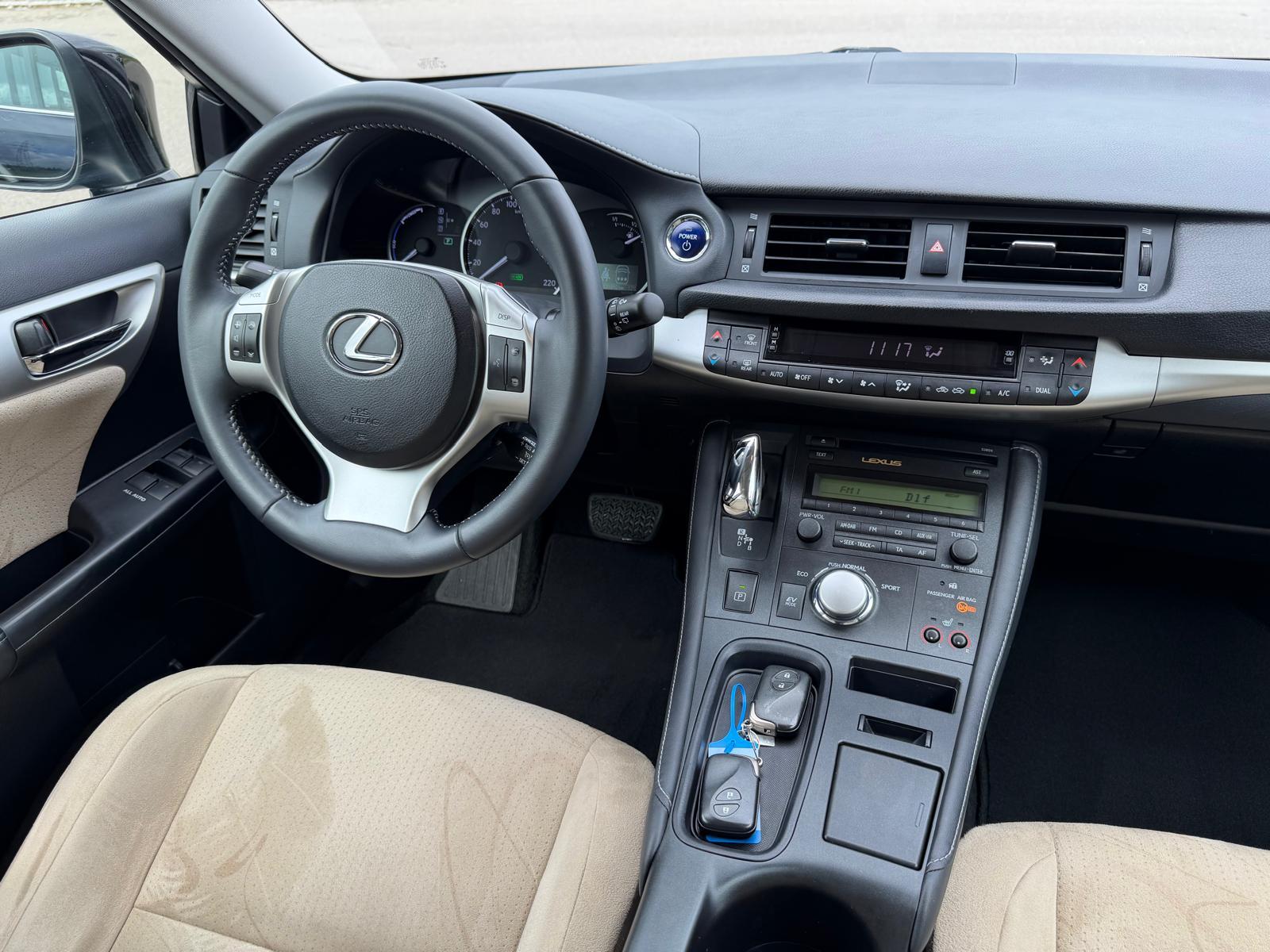 LEXUS CT 200h Comfort-image-11