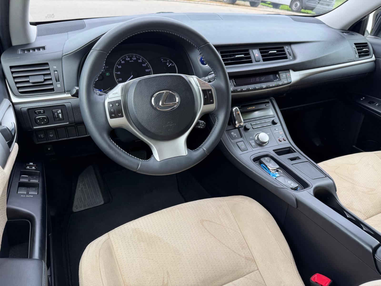 LEXUS CT 200h Comfort-image-7
