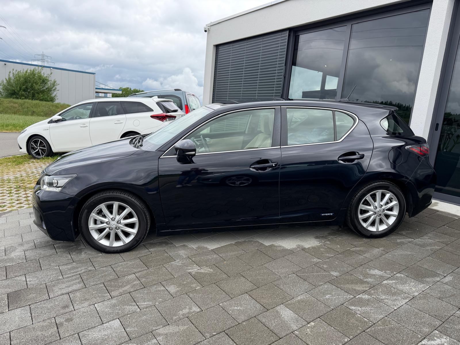 LEXUS CT 200h Comfort-image-27