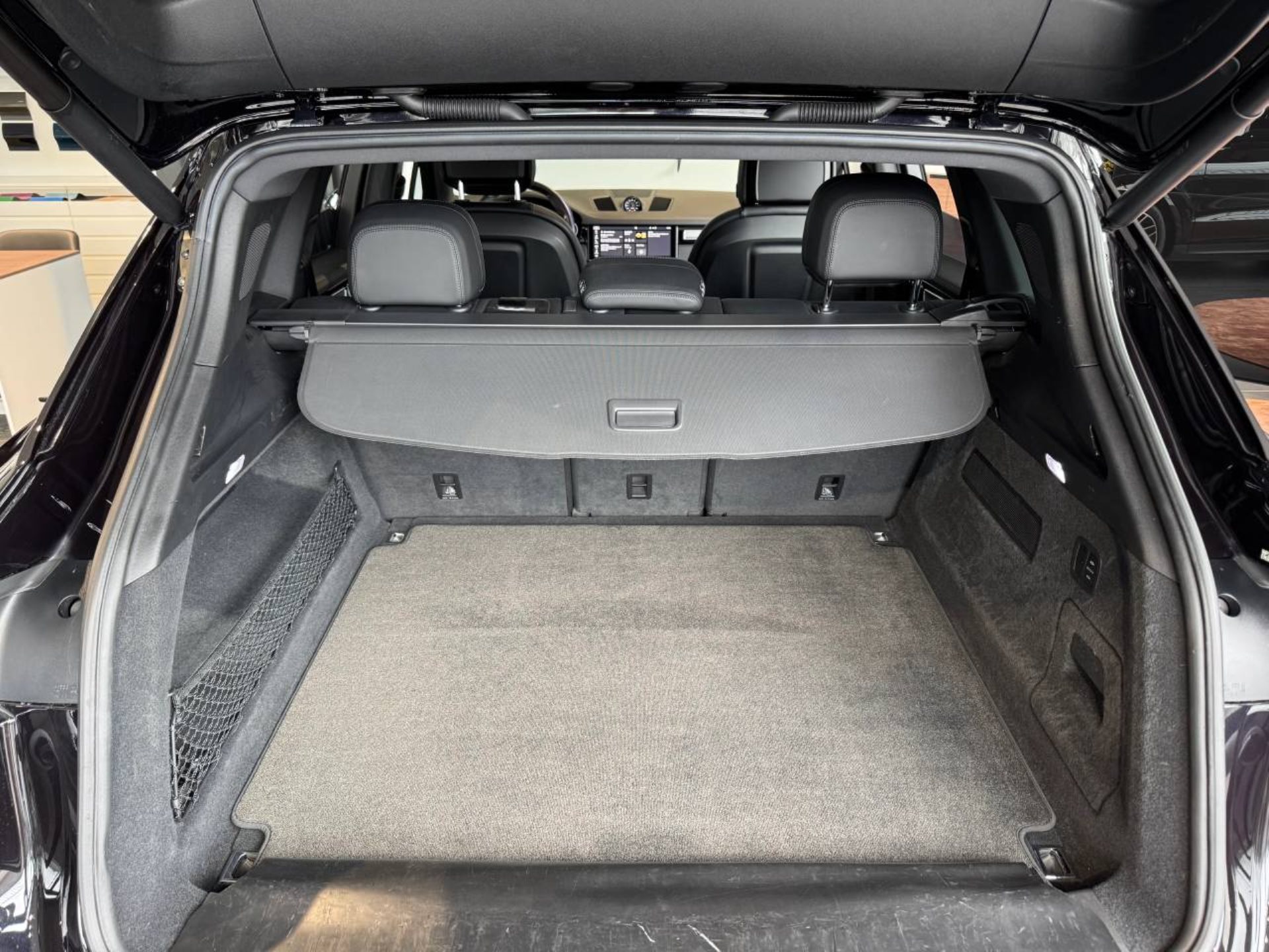 PORSCHE Cayenne S-image-26