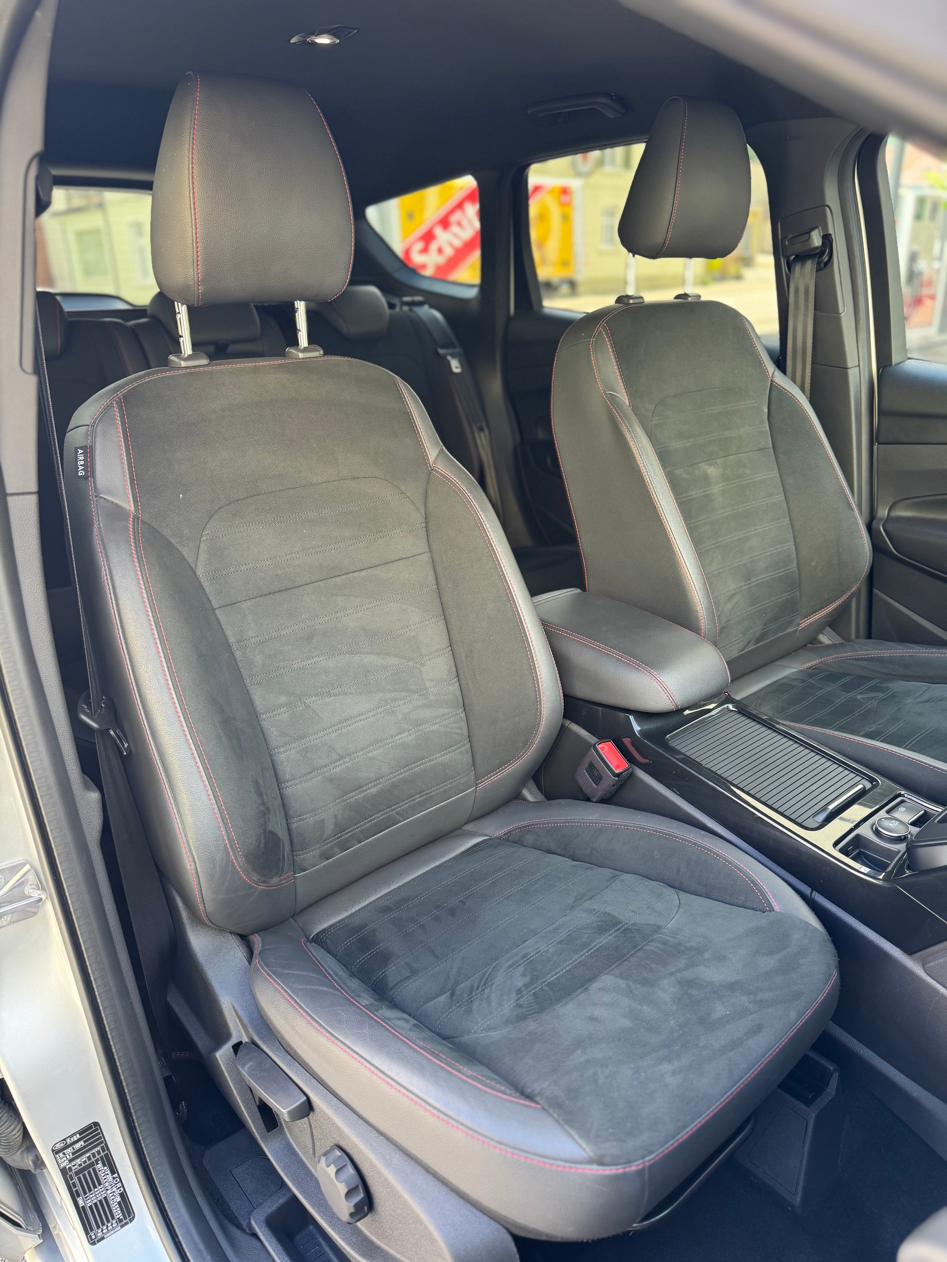 FORD Kuga 2.0 TDCi ST Line High 4WD PowerShift-image-15