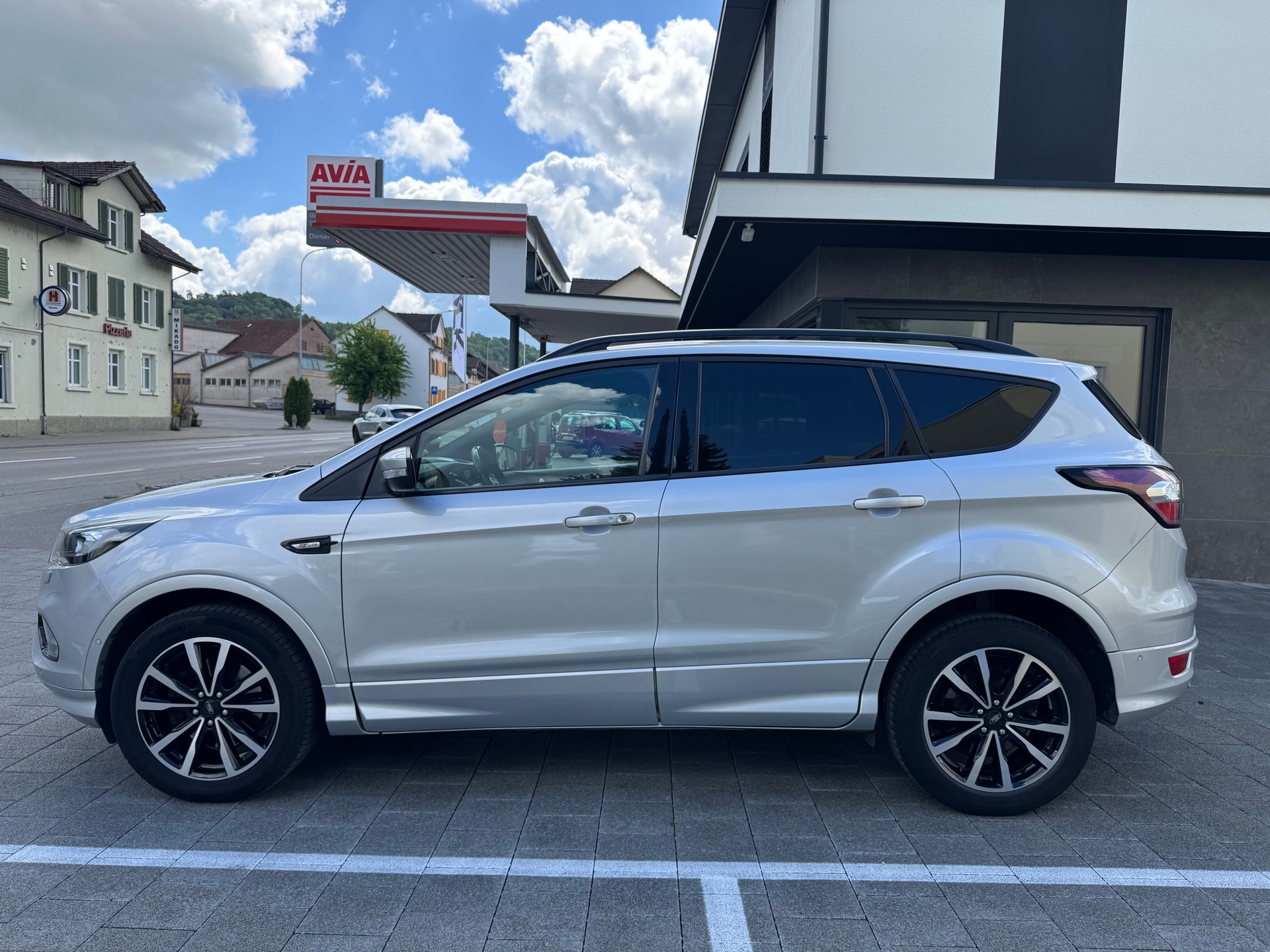 FORD Kuga 2.0 TDCi ST Line High 4WD PowerShift-showroom-element-3