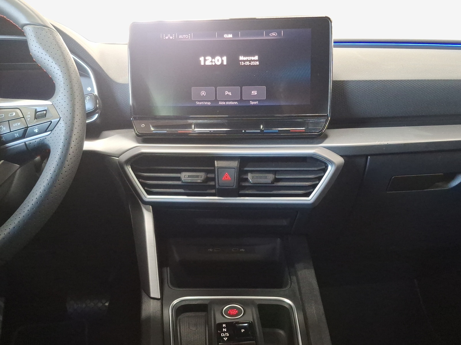 SEAT Leon 1.5 eTSI mHEV DSG FR-image-10